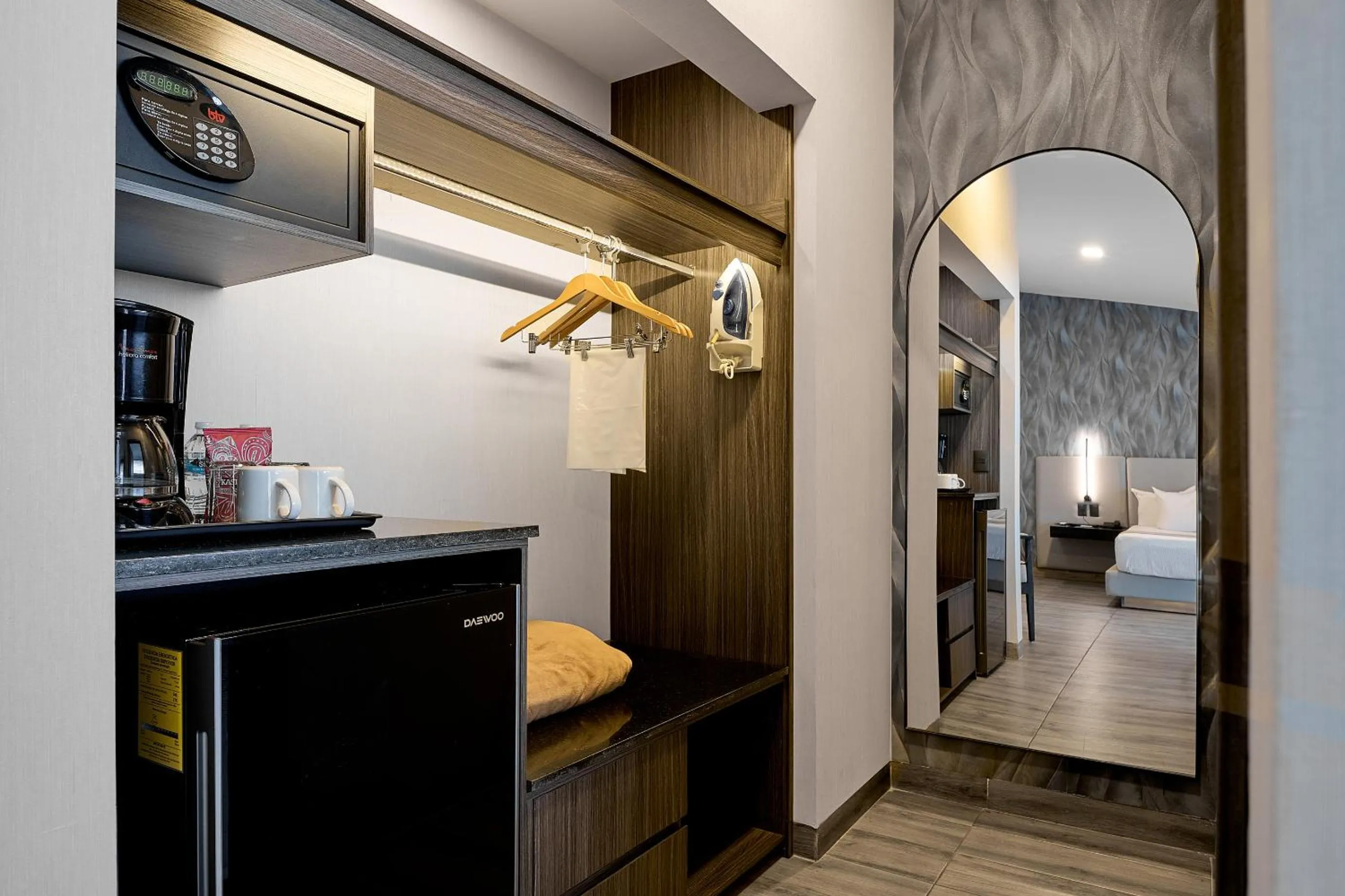 minibar in Hotel Estancia Business Class