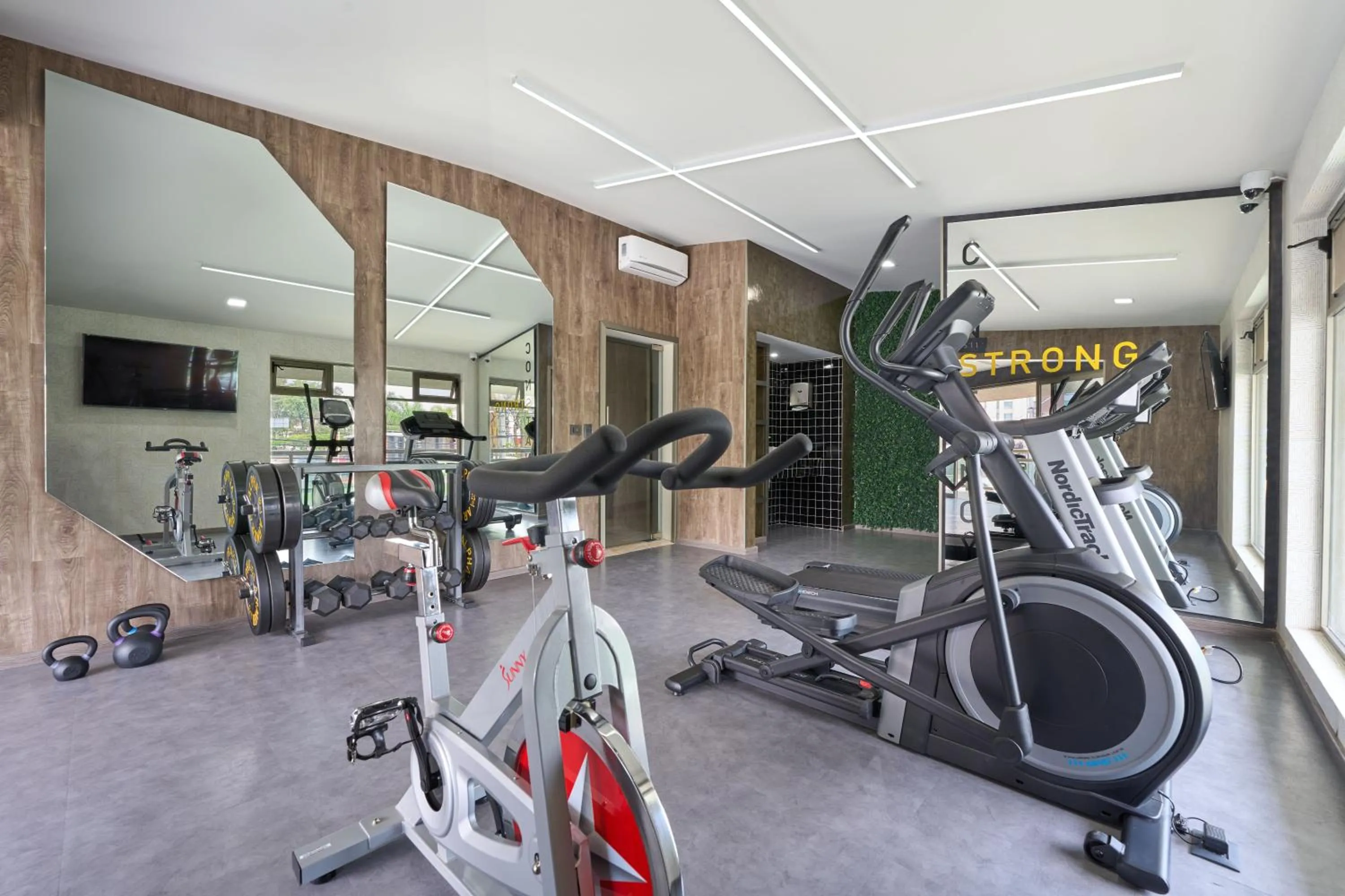 Fitness centre/facilities in Hotel Estancia Business Class