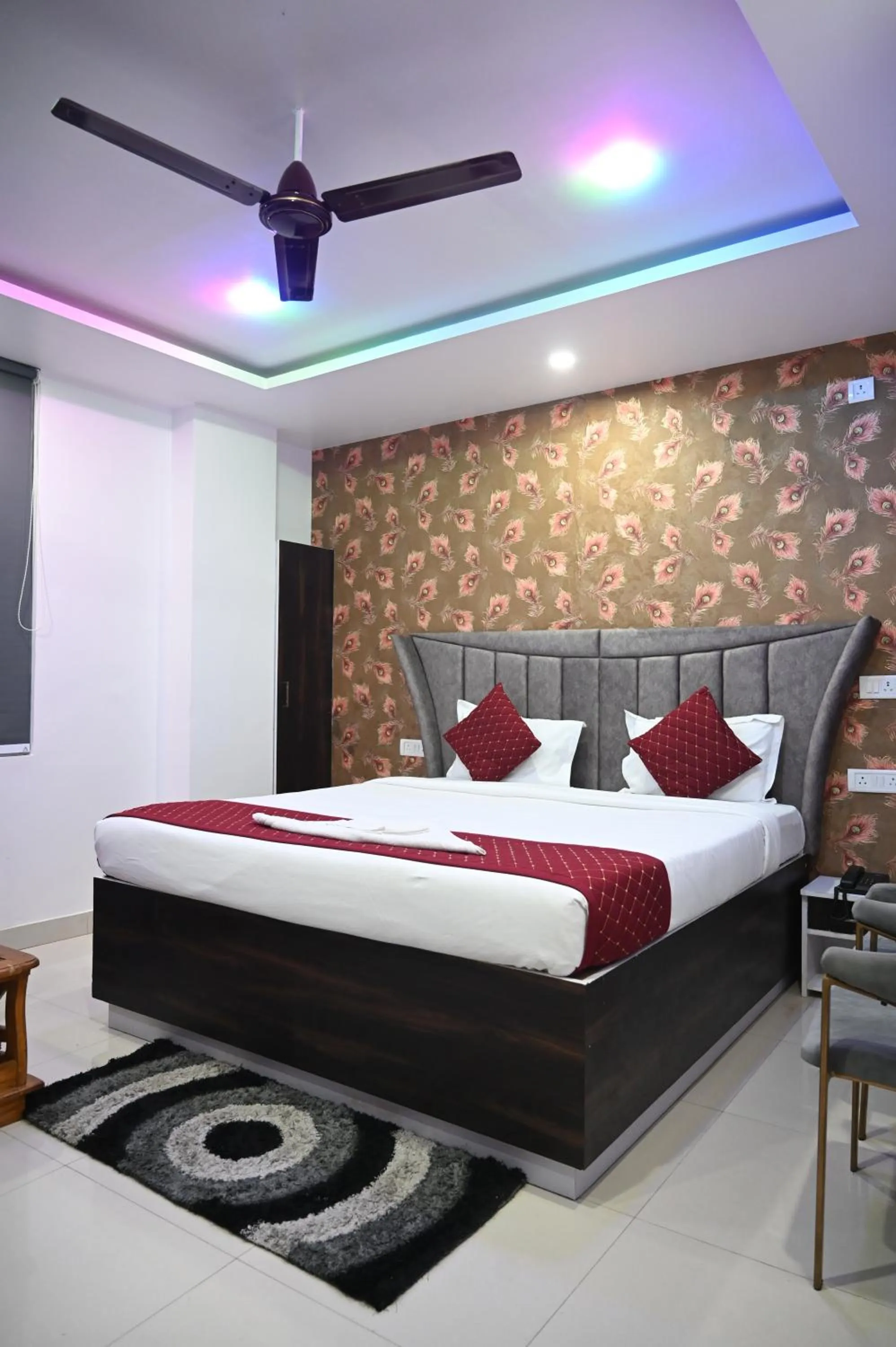 Bed in HOTEL DIAMANT INN