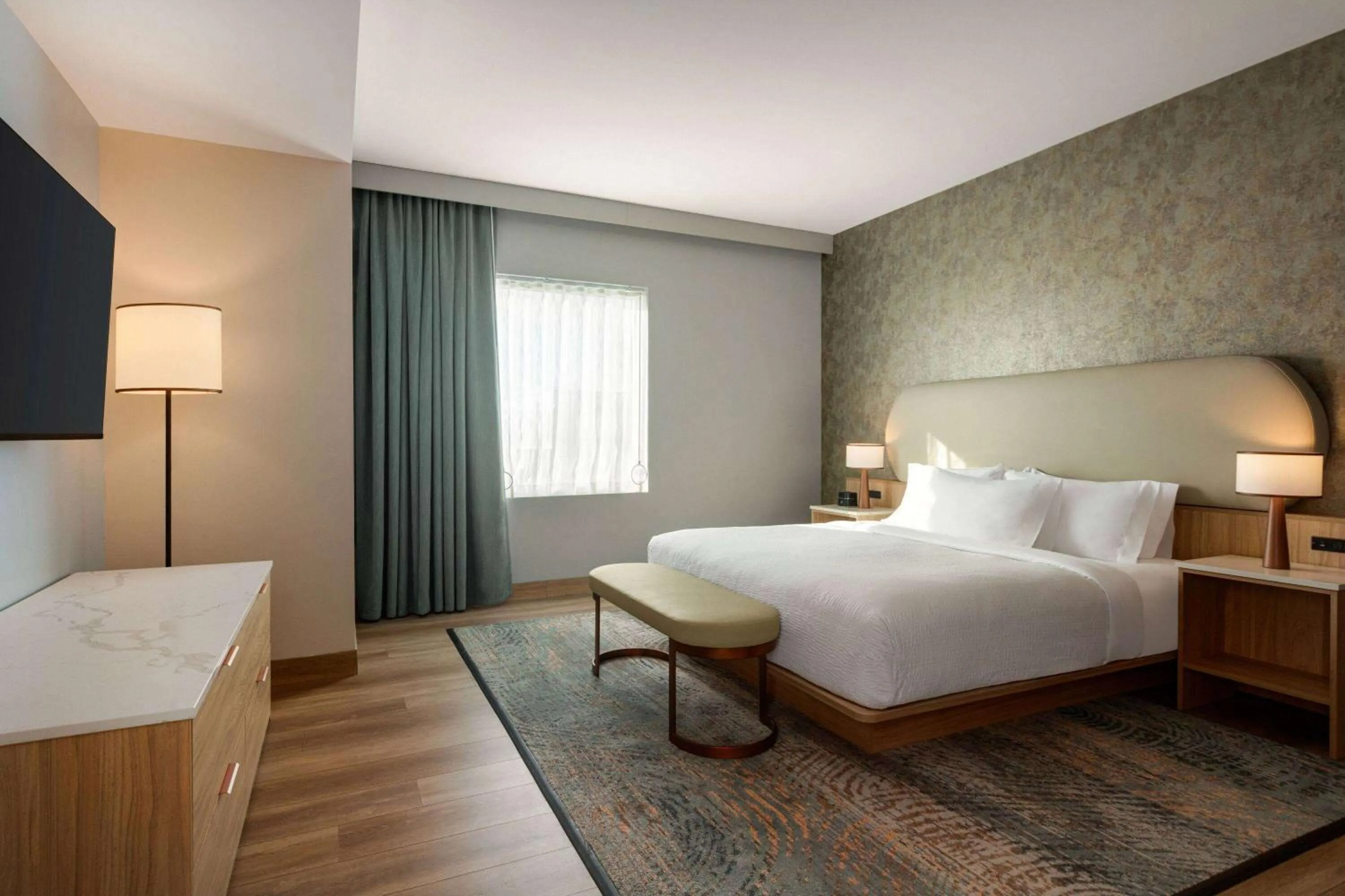 Photo of the whole room, Bed in Sea Glass Beach Place, Trademark Collection by Wyndham