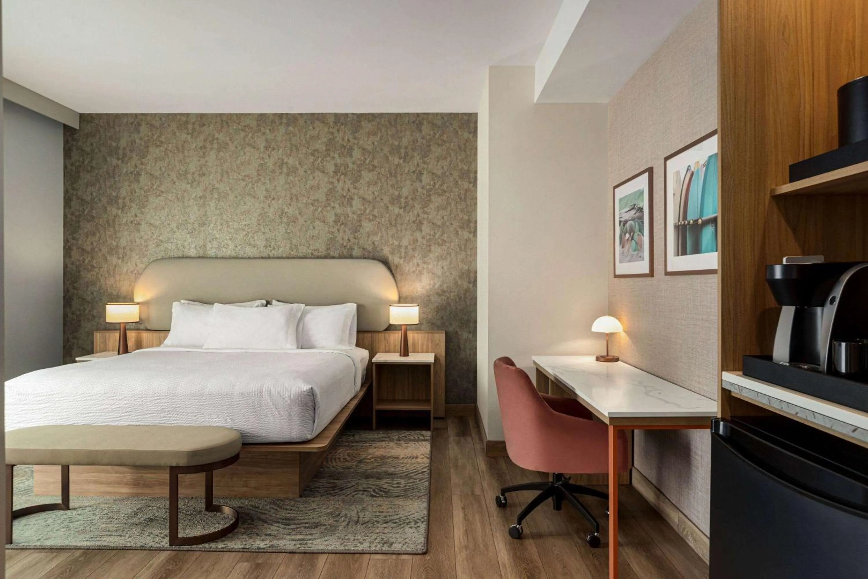 Coffee/tea facilities, Bed in Sea Glass Beach Place, Trademark Collection by Wyndham