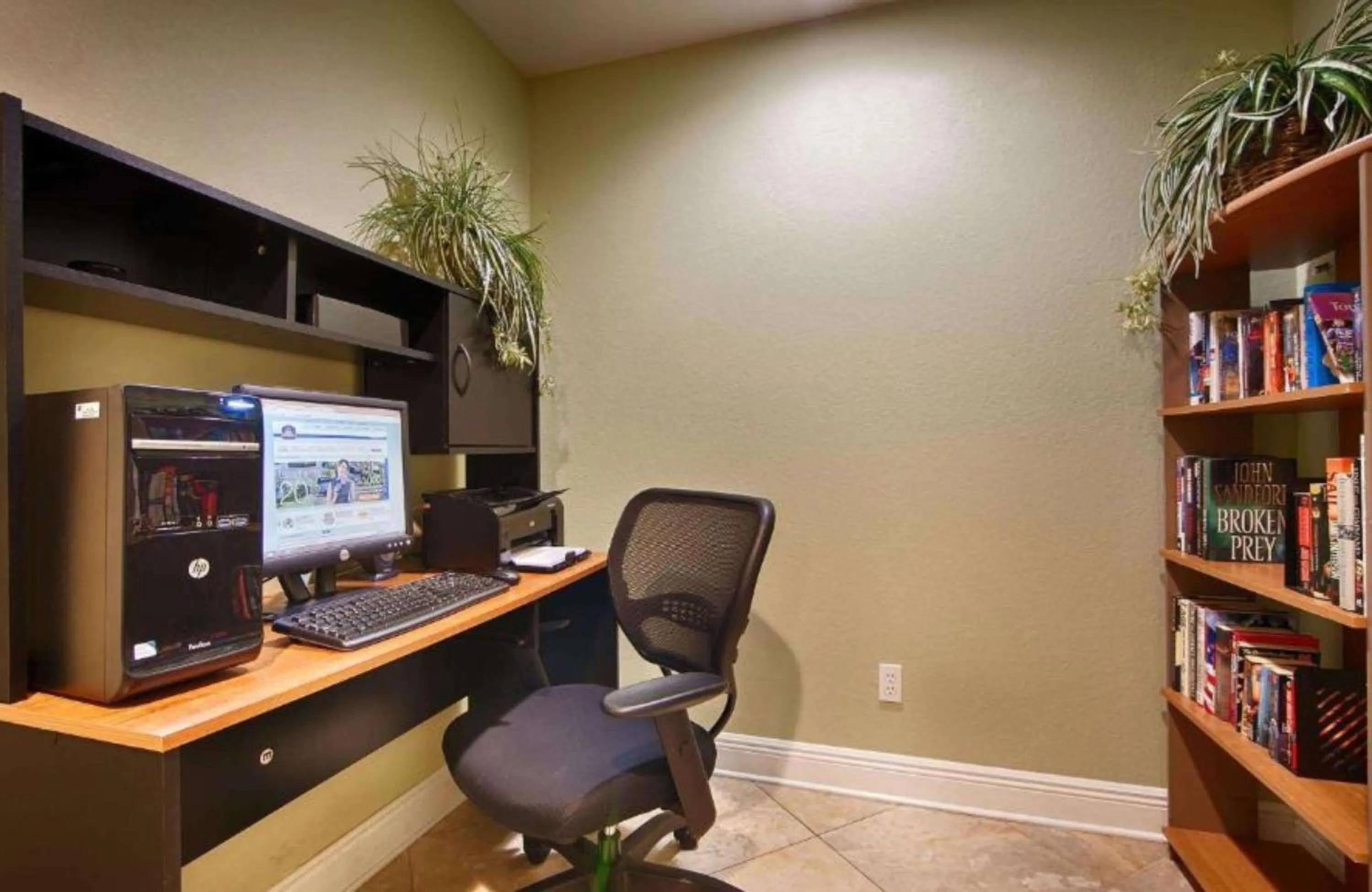 Business facilities in Best Western Zachary Inn