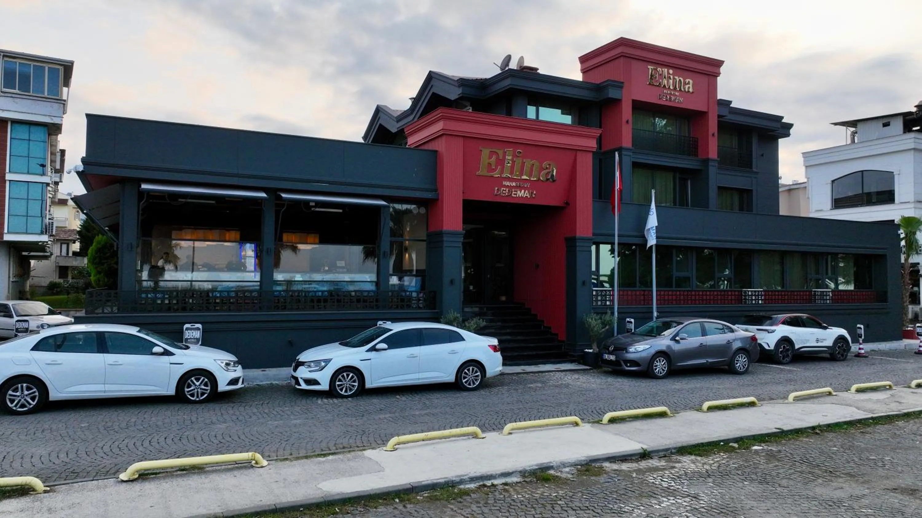 Elina Managed by Dedeman