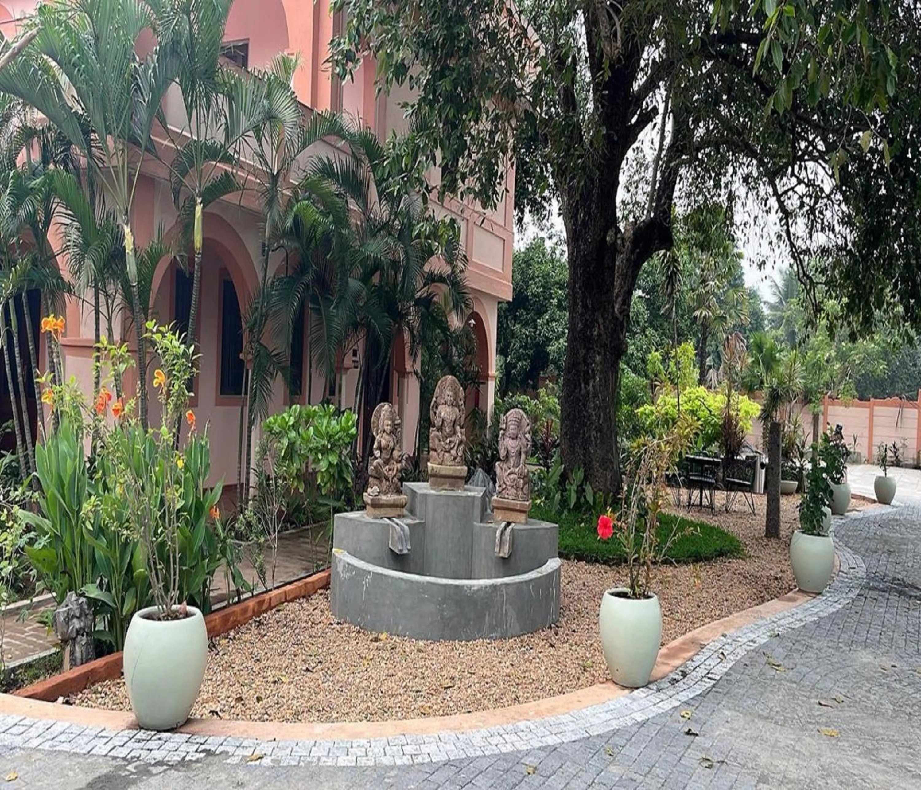 Property building in Mango Hill La Serene Puducherry