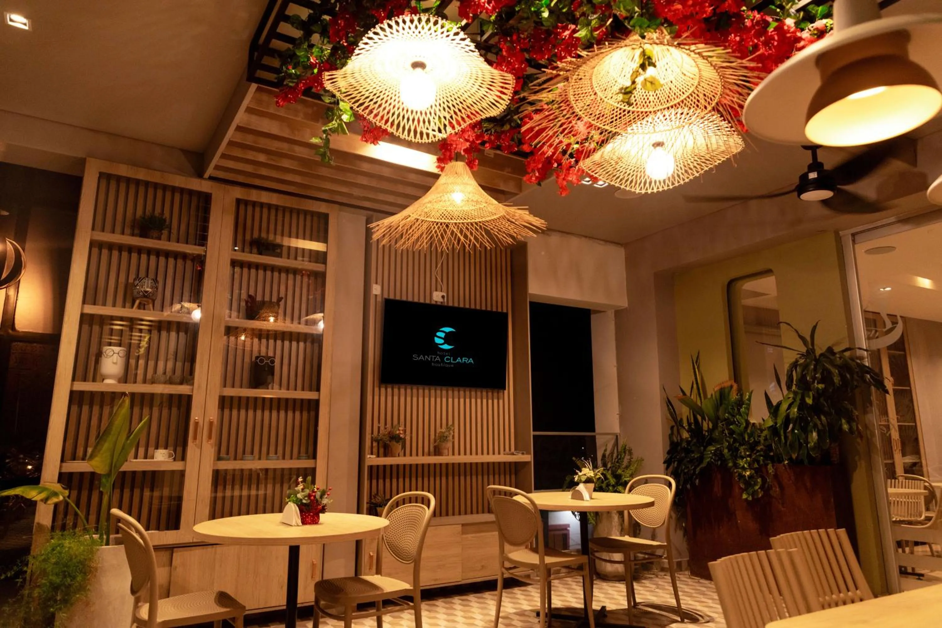 Restaurant/places to eat in Hotel Santa Clara Boutique