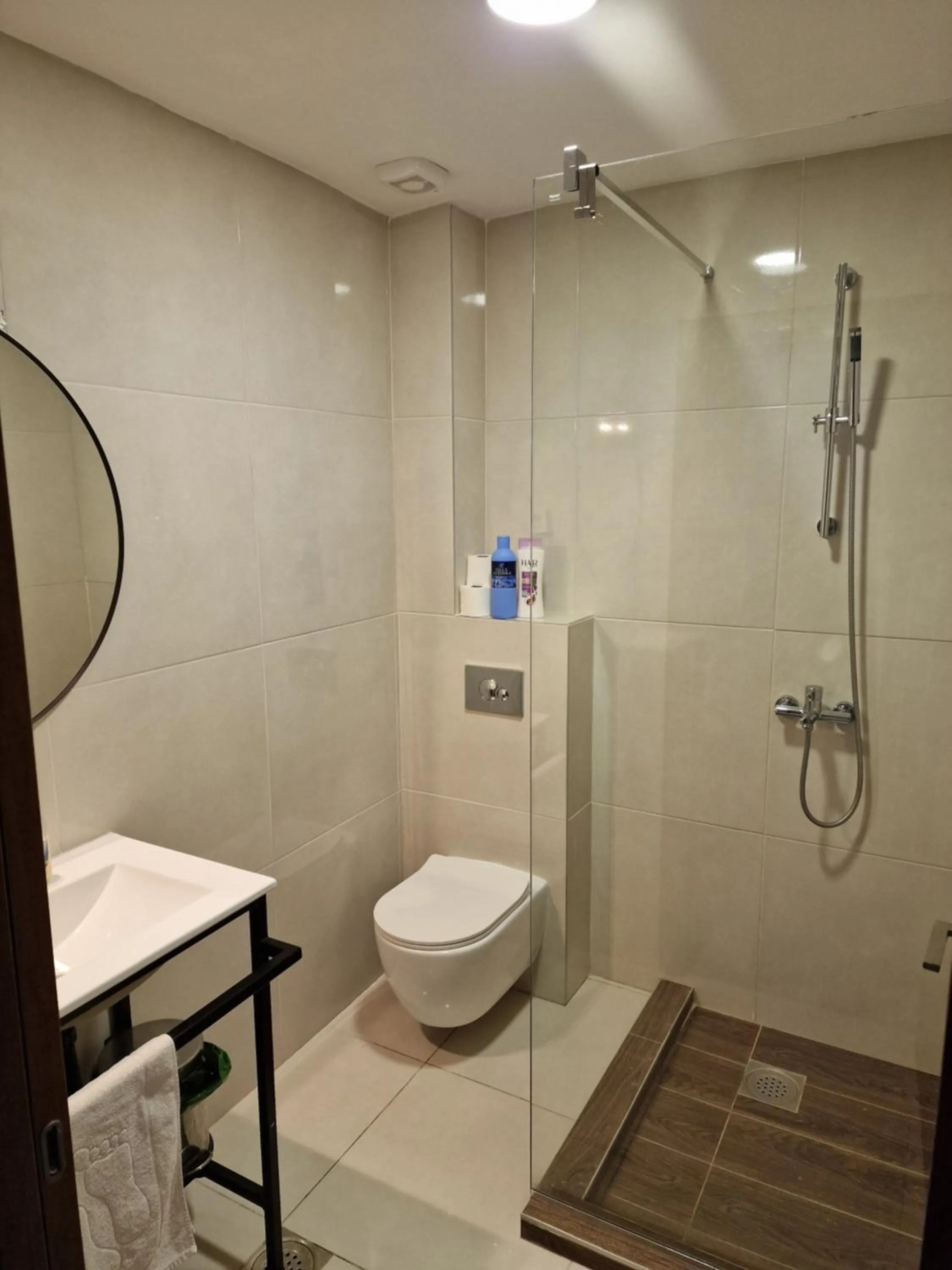 Shower in Agape Rose Hotel