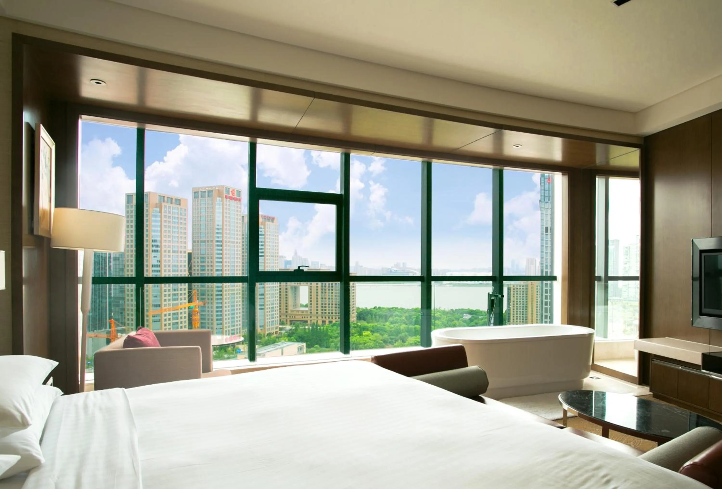 Photo of the whole room, Bed in Courtyard by Marriott Hangzhou Qianjiang