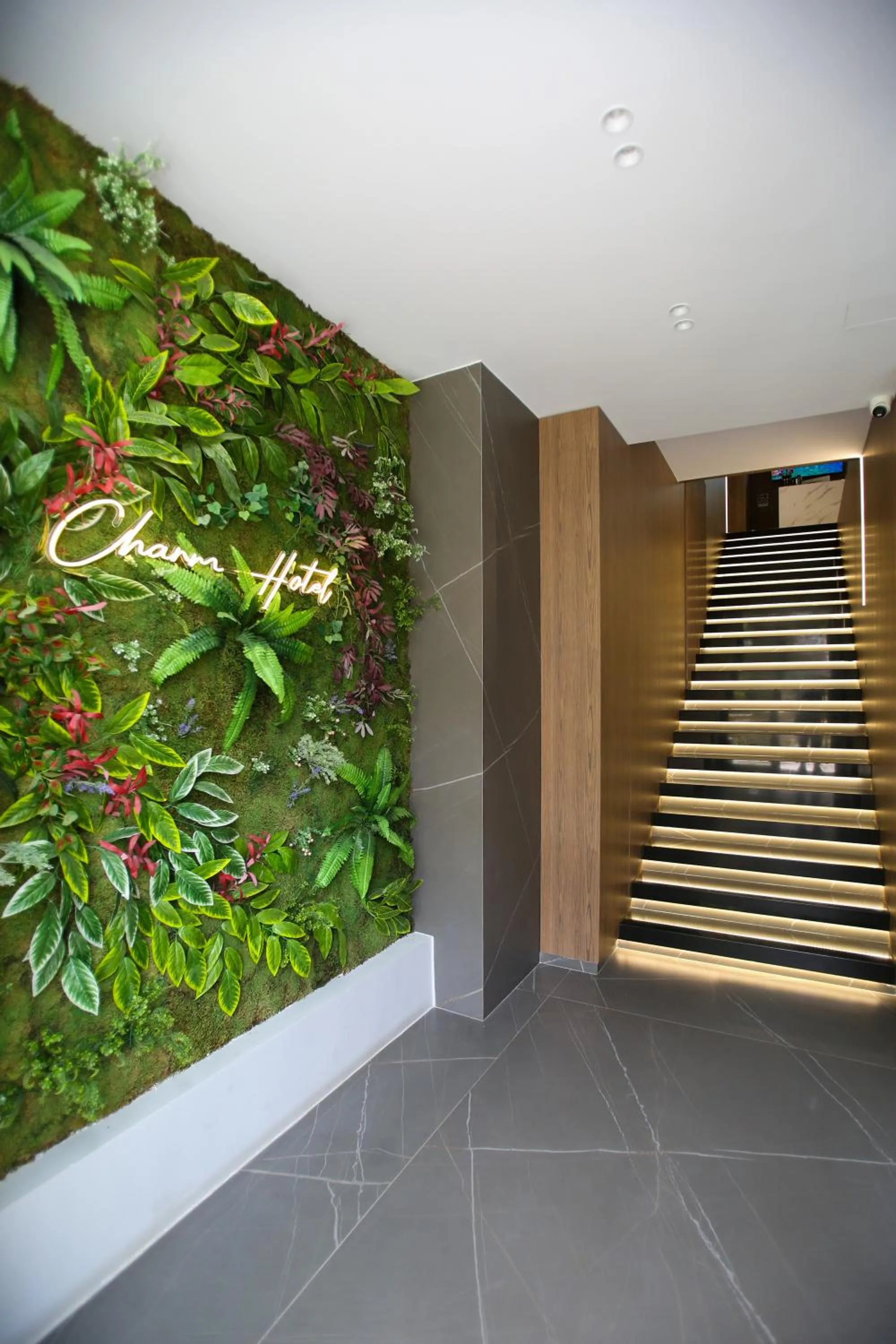 Facade/entrance in Charm Hotel