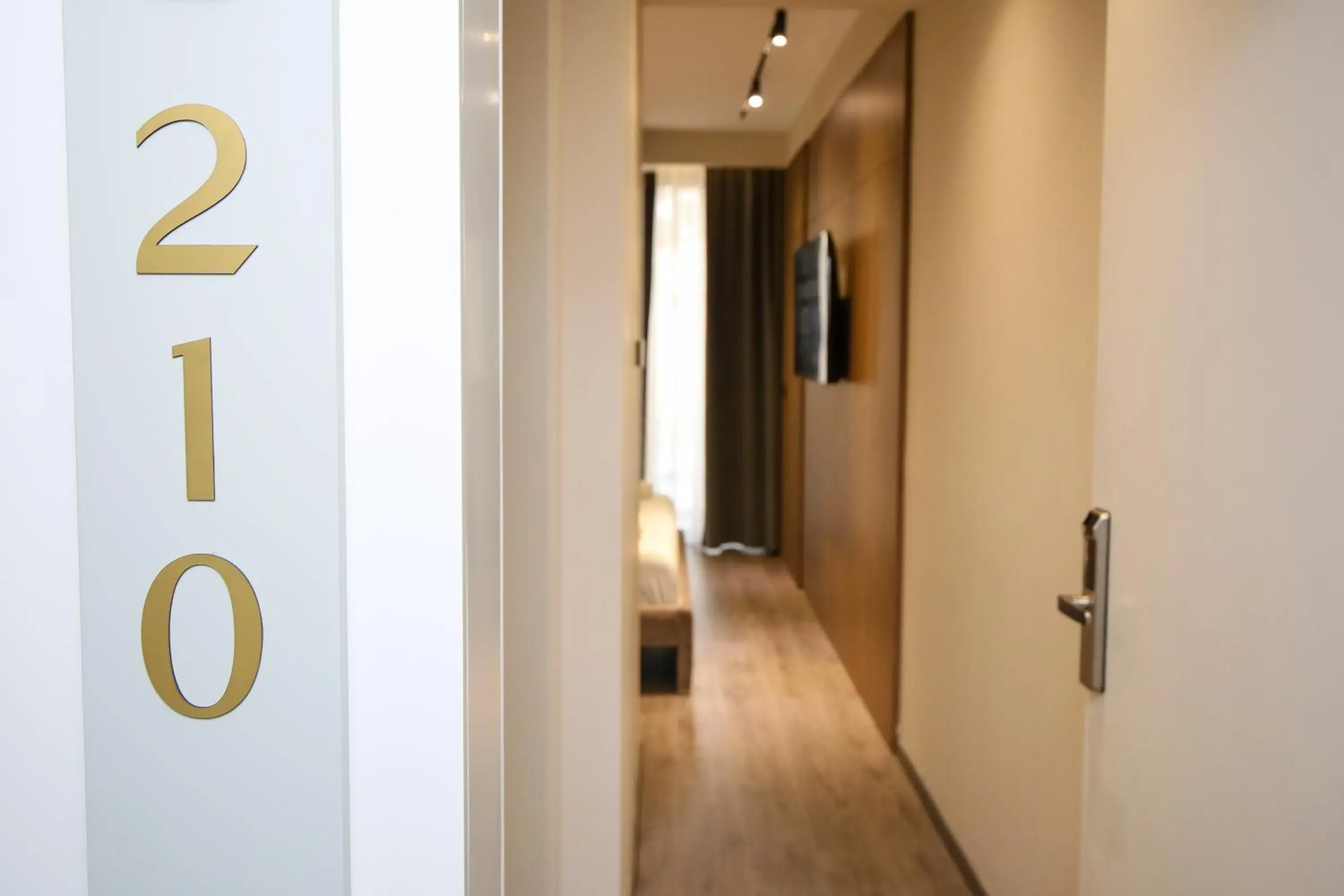 Deluxe Double Room with Balcony in Charm Hotel Deluxe Double Room with Balcony in Charm Hotel