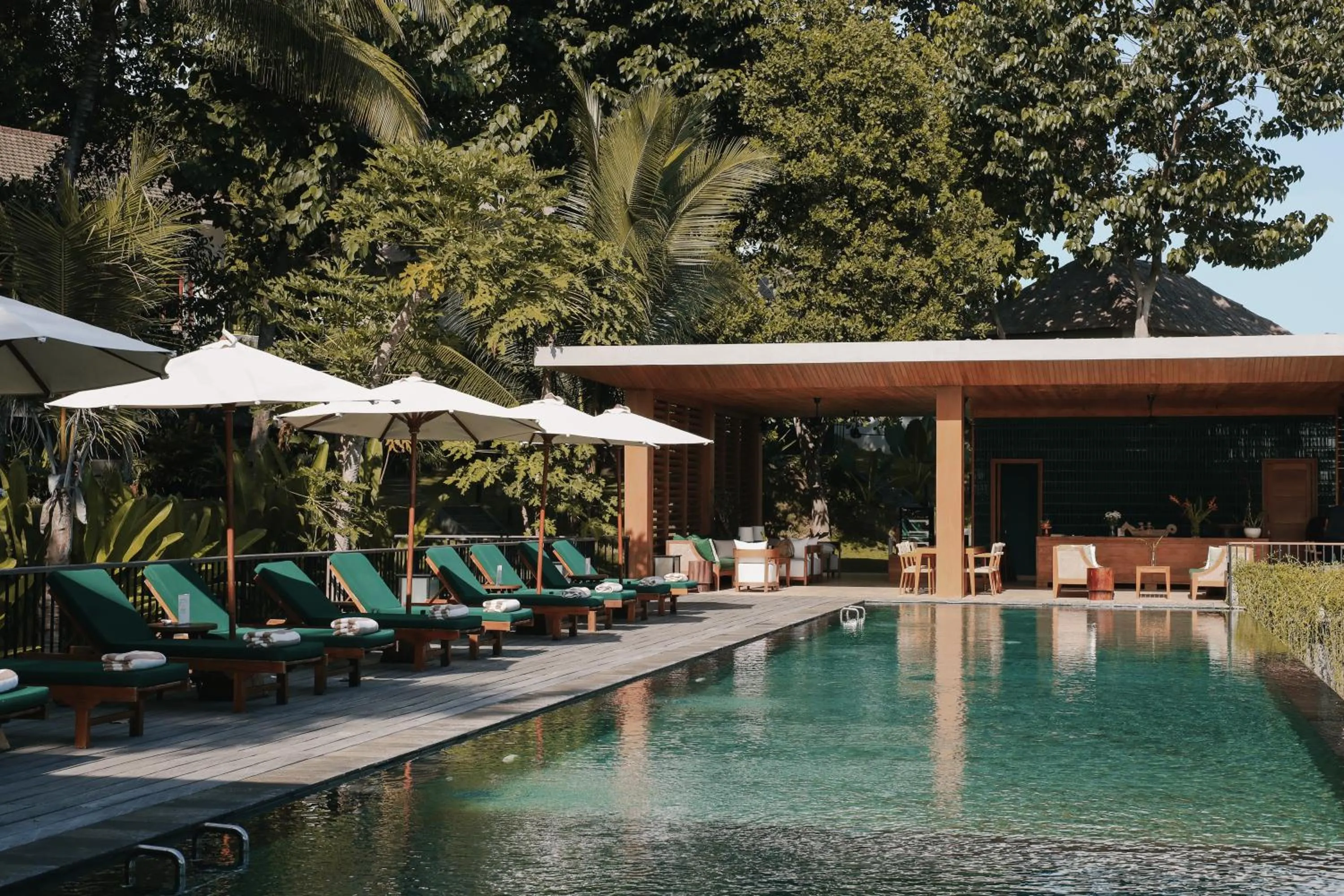 Swimming pool in Sanglung Villas & Suites