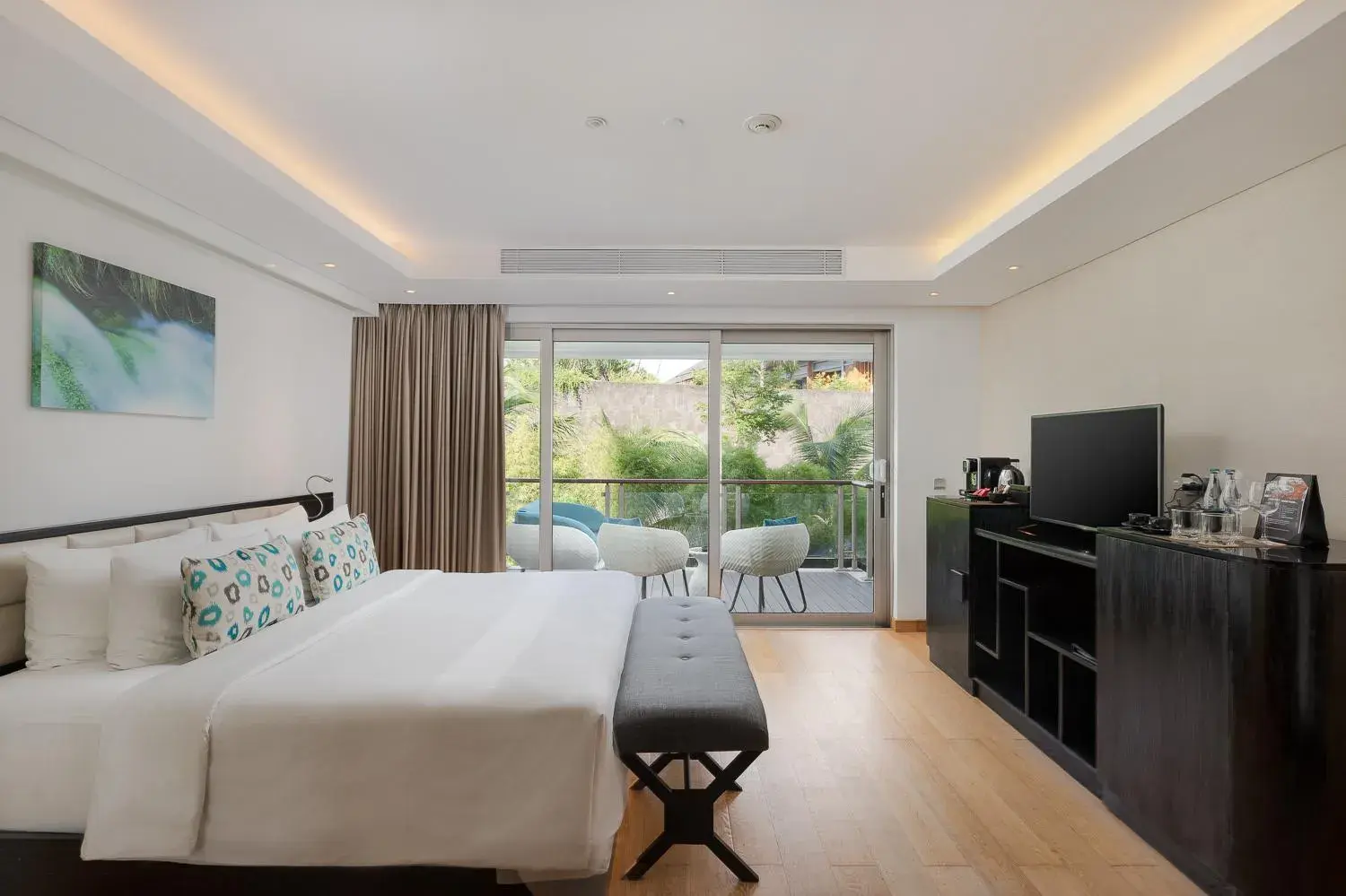 Junior Leisure King Suite in Double - Six, Luxury Hotel - Seminyak Junior Leisure King Suite in Double - Six, Luxury Hotel - Seminyak
