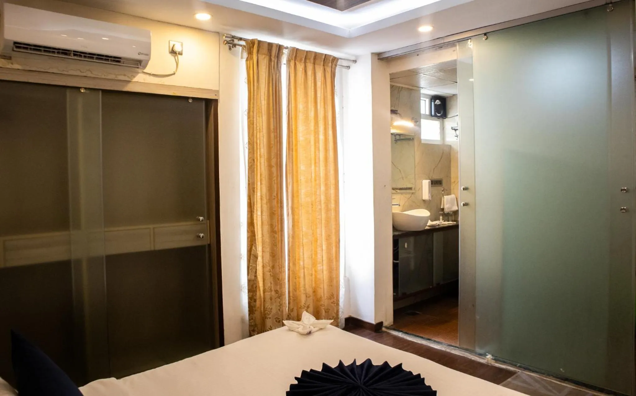 Bedroom in Mystic Apartotel Hebbal