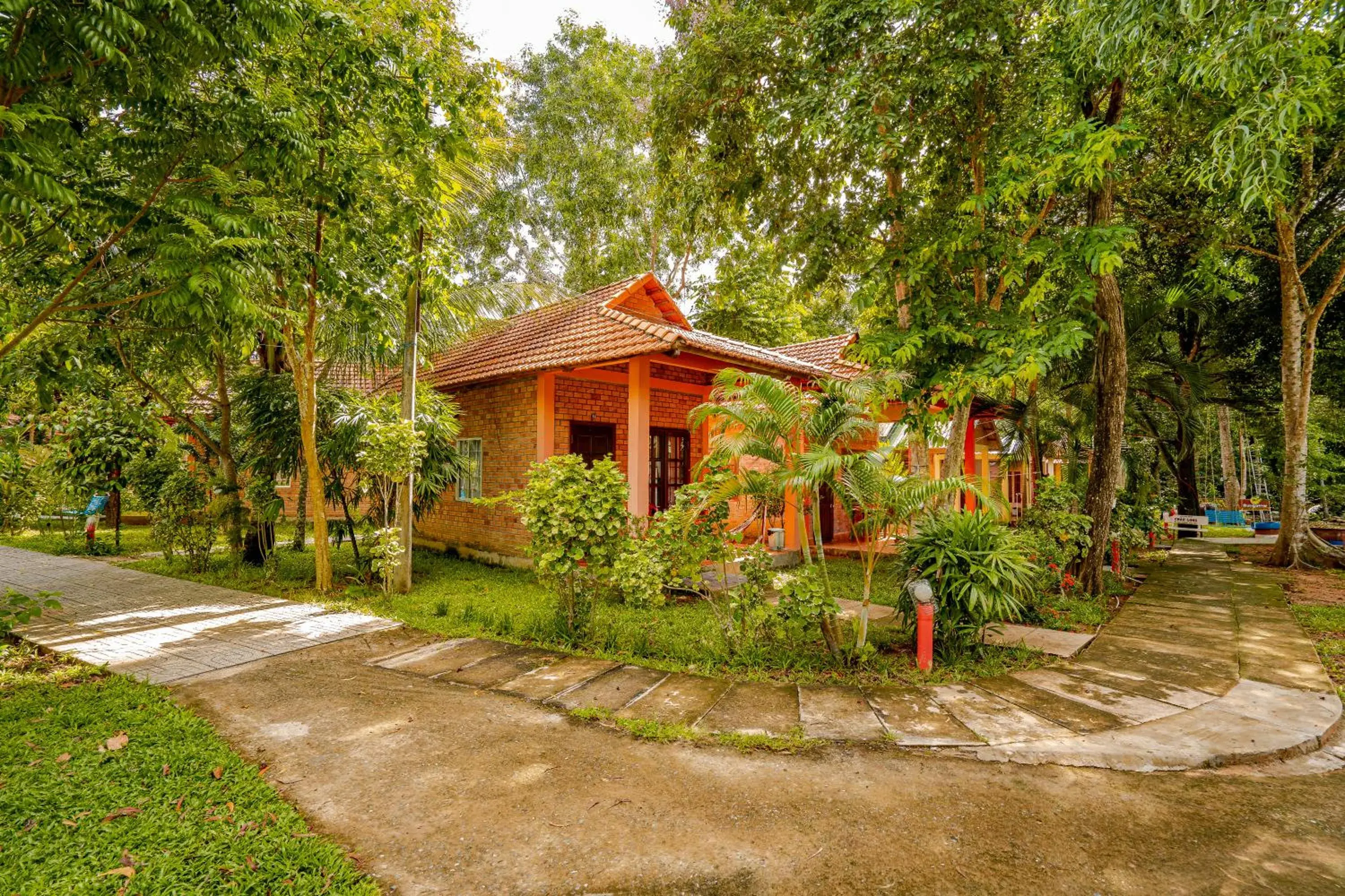 Family Bungalow with Garden View in Huong Giang Bungalow Family Bungalow with Garden View in Huong Giang Bungalow