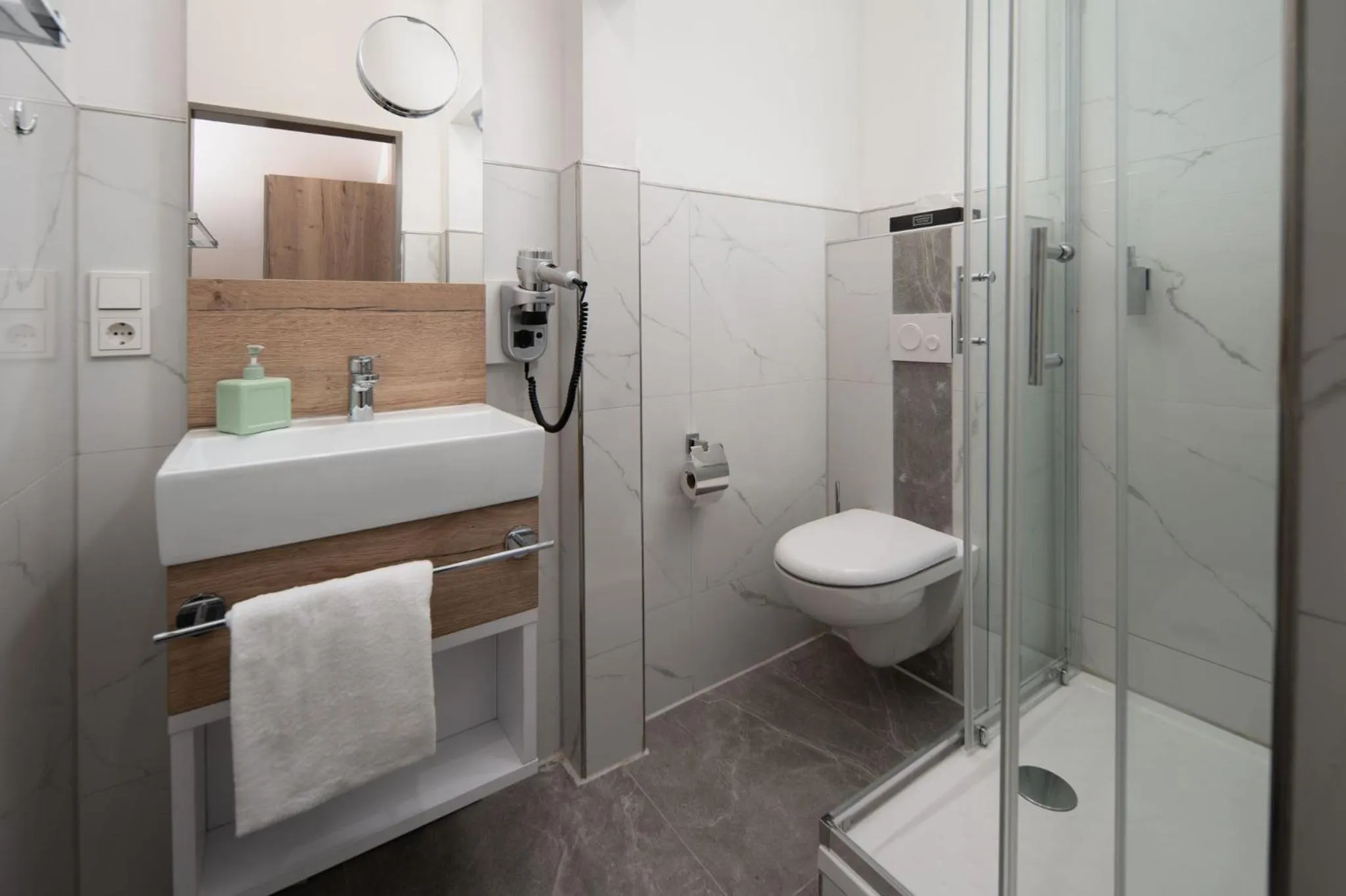 Bedroom in Nordseehotel Tausendschön