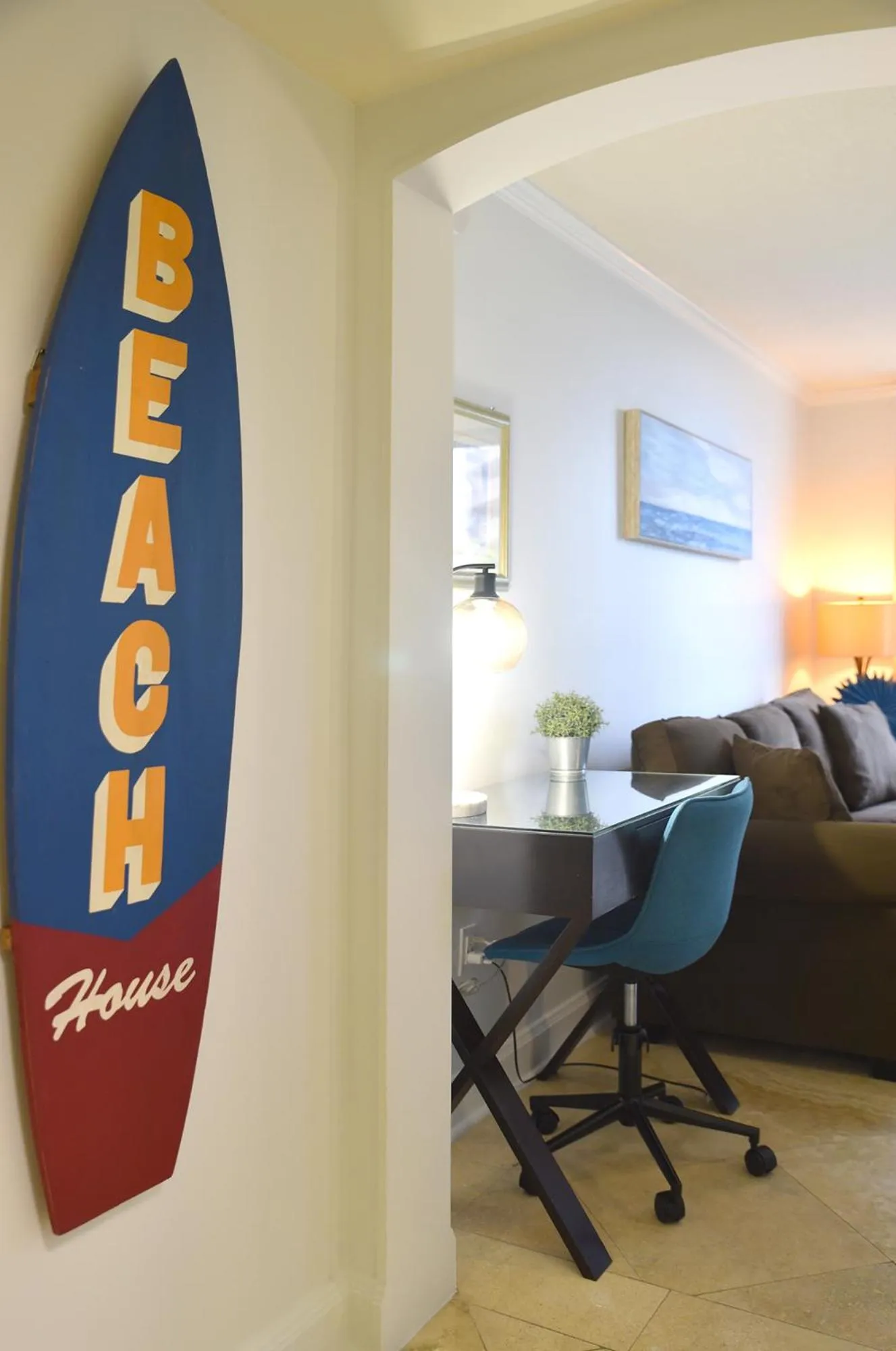 Relaxing Condo Hotel In The Grove, Free Parking