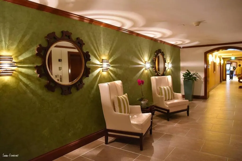 Relaxing Condo Hotel In The Grove, Free Parking