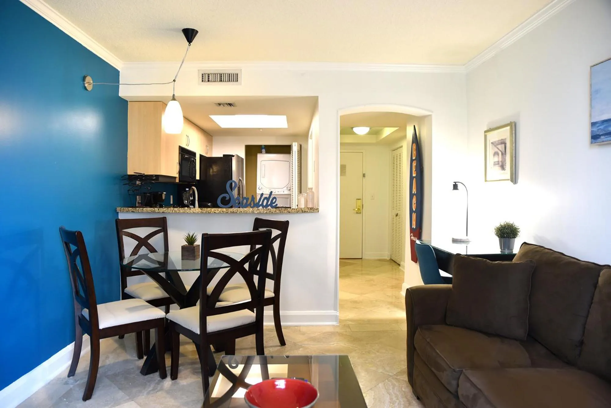 Relaxing Condo Hotel In The Grove, Free Parking