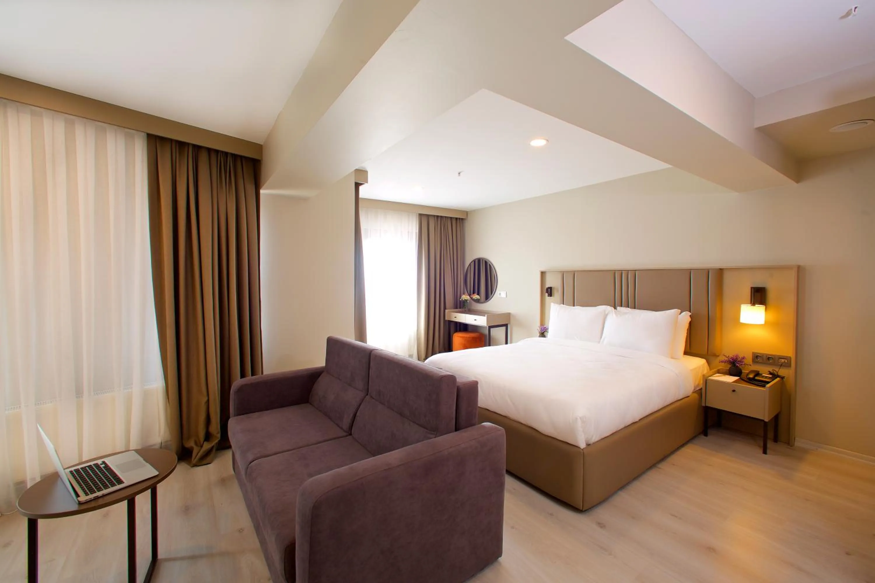 Photo of the whole room, Bed in Joy Taksim