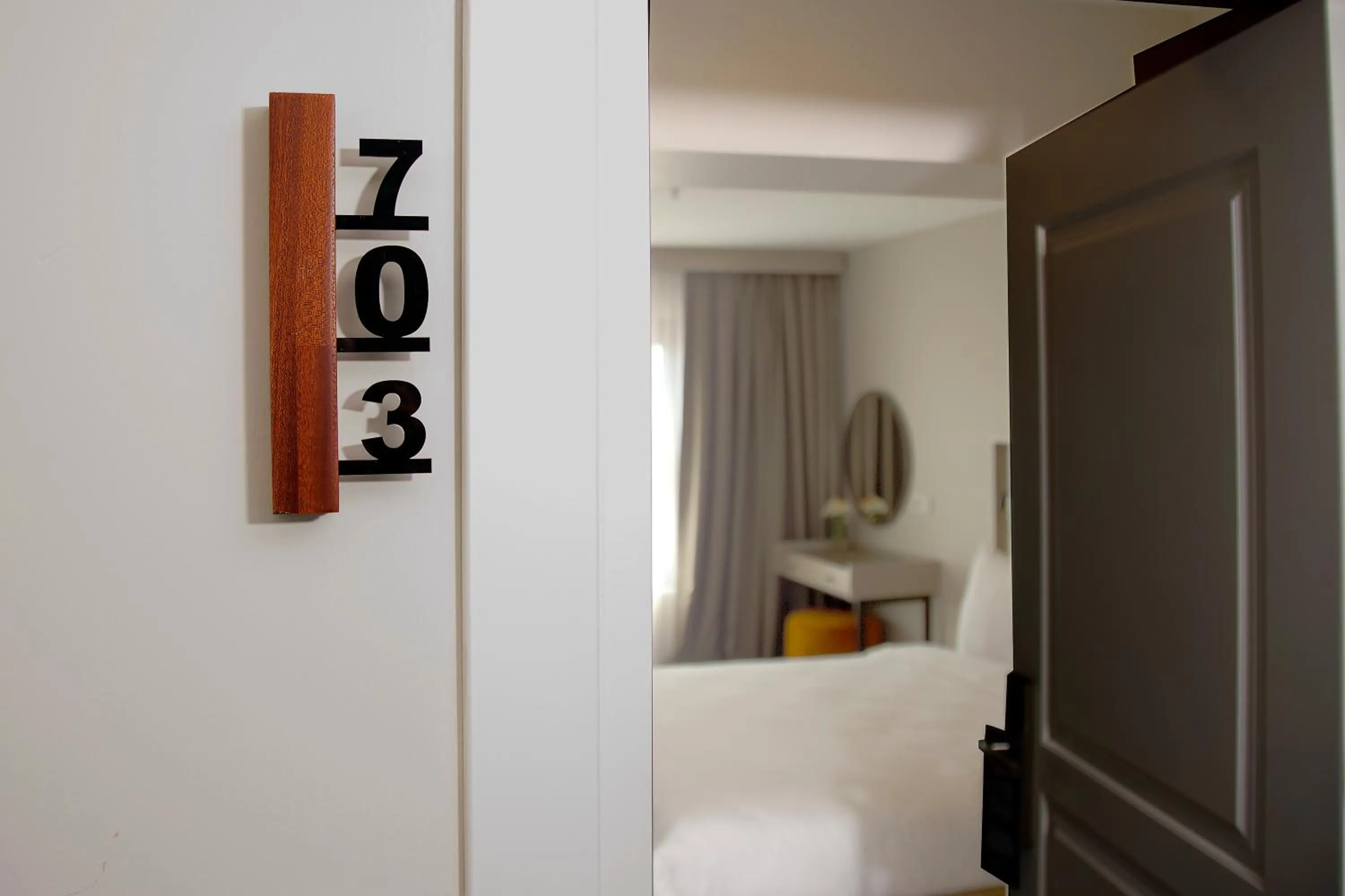 hair dresser, Bed in Joy Taksim