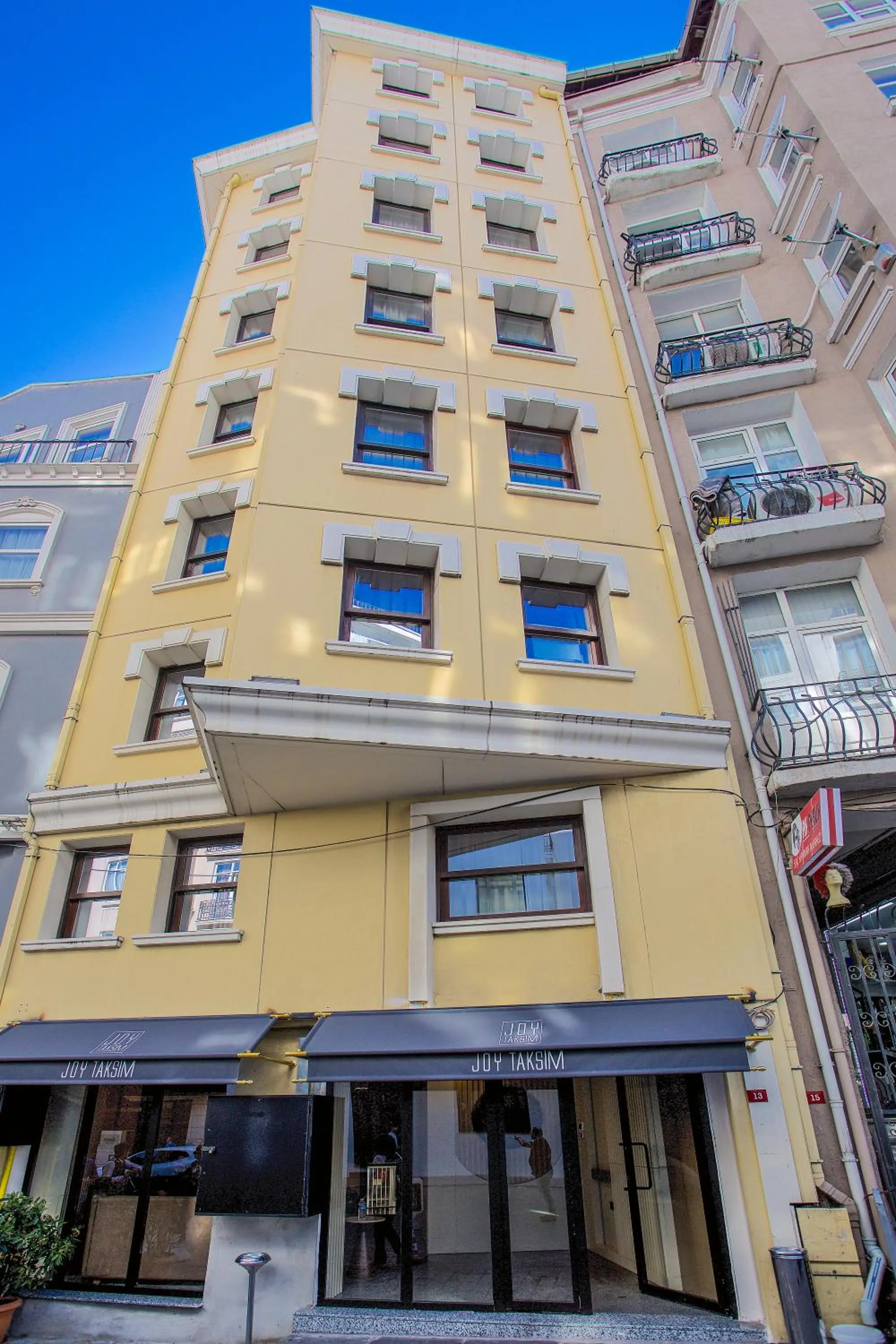 Property building in Joy Taksim