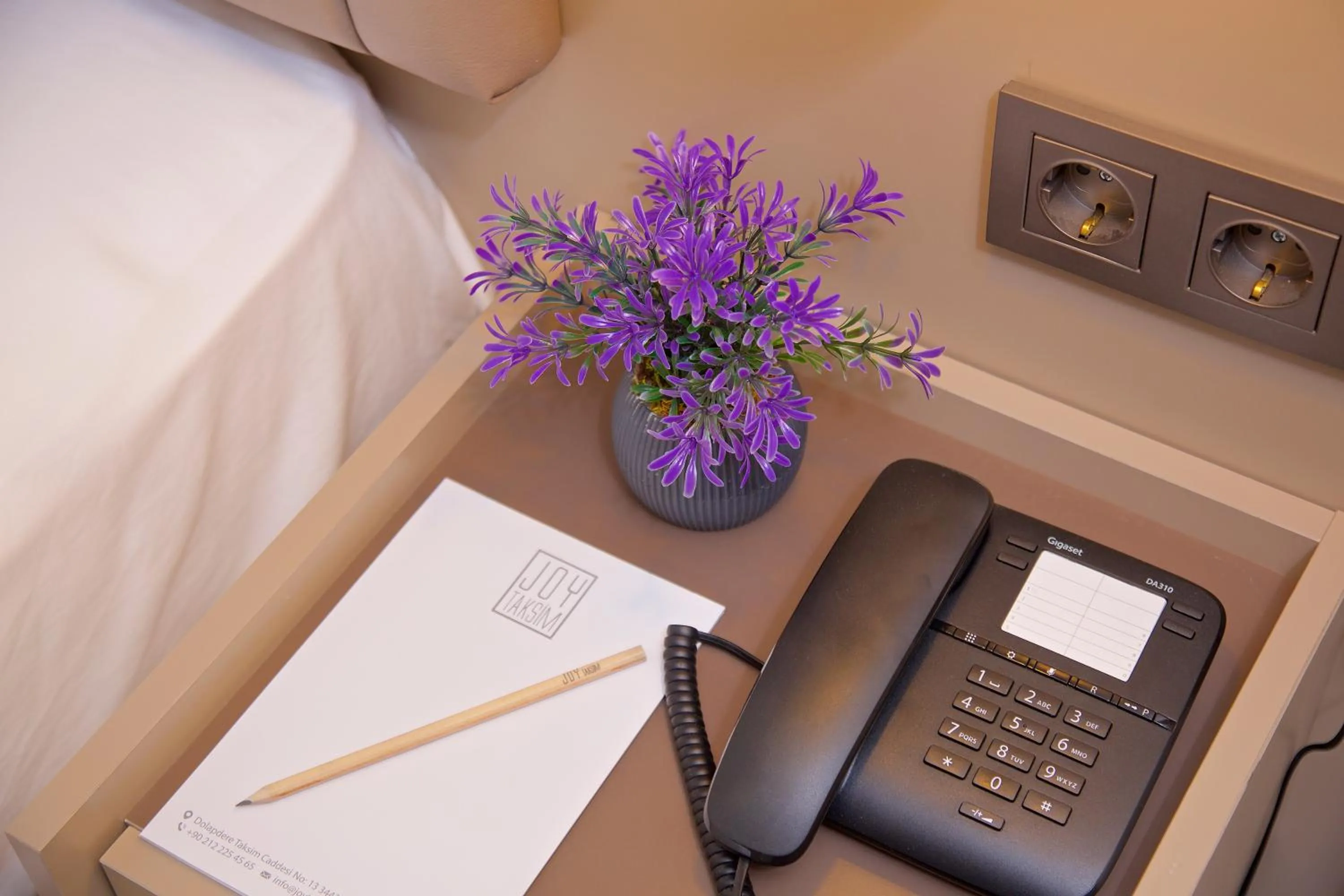 hair dresser in Joy Taksim