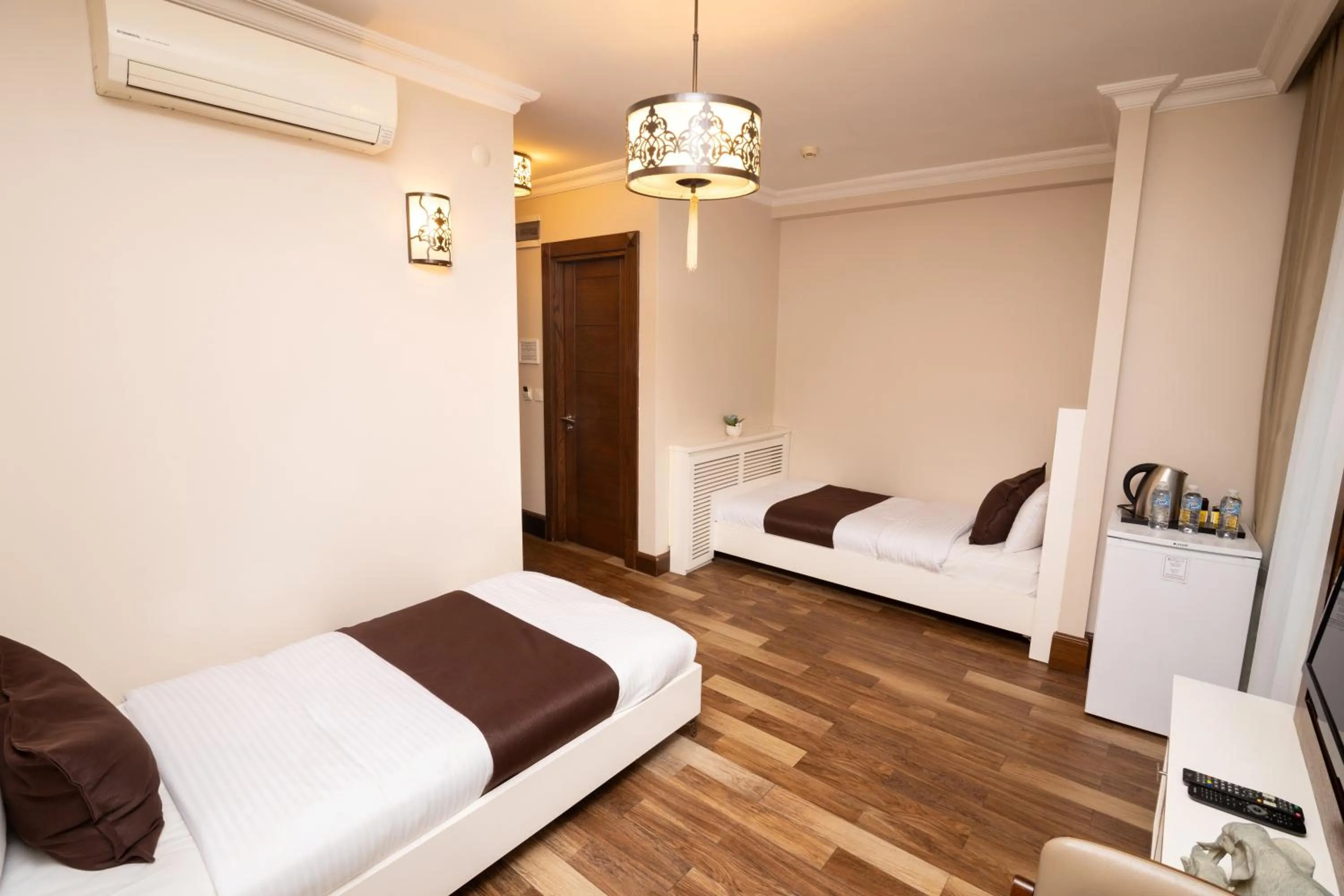 TV and multimedia in Şişli Luxury K Suites Hotel