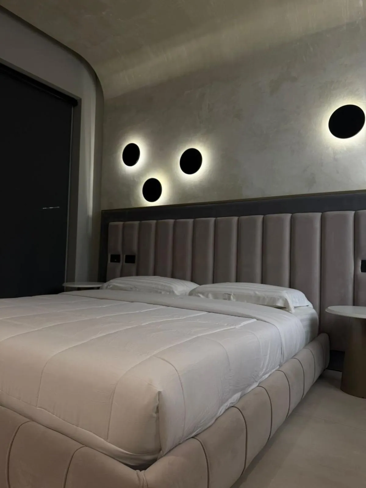 Bed in Comfort Suites