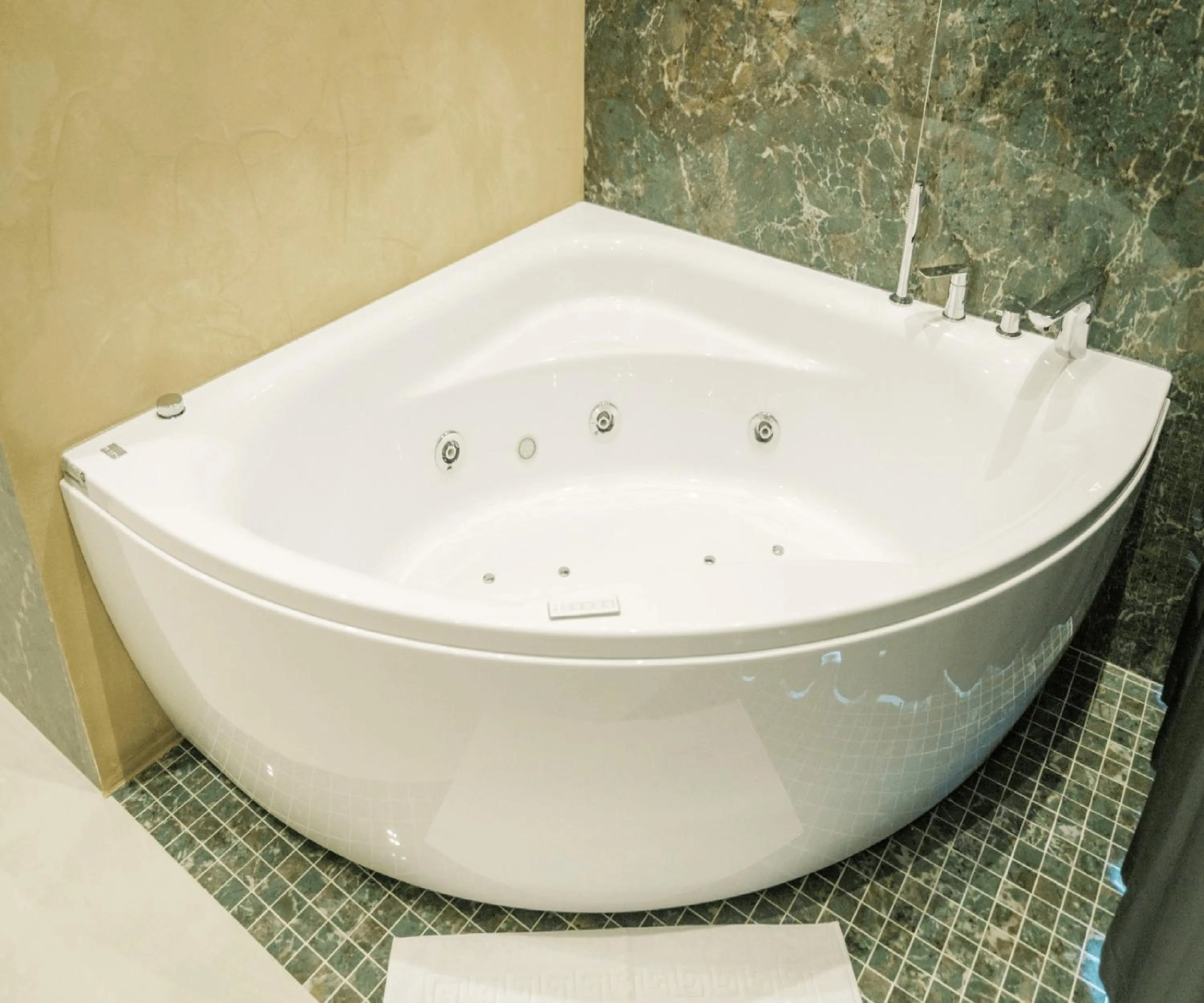 Bathroom in Comfort Suites