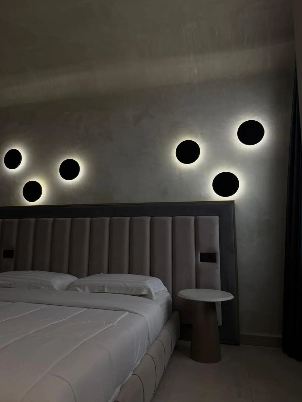 Bed in Comfort Suites