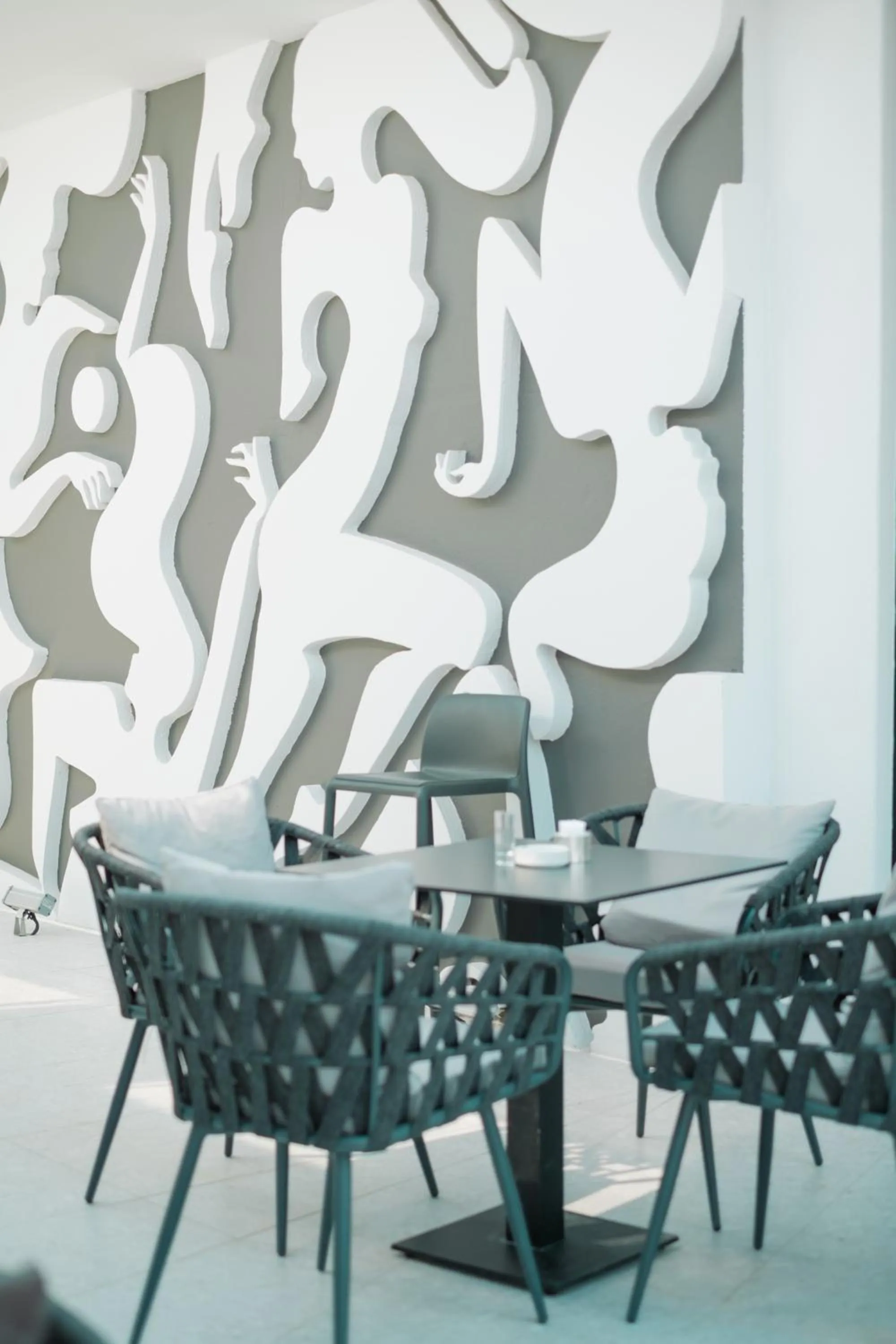 Seating area in Comfort Suites