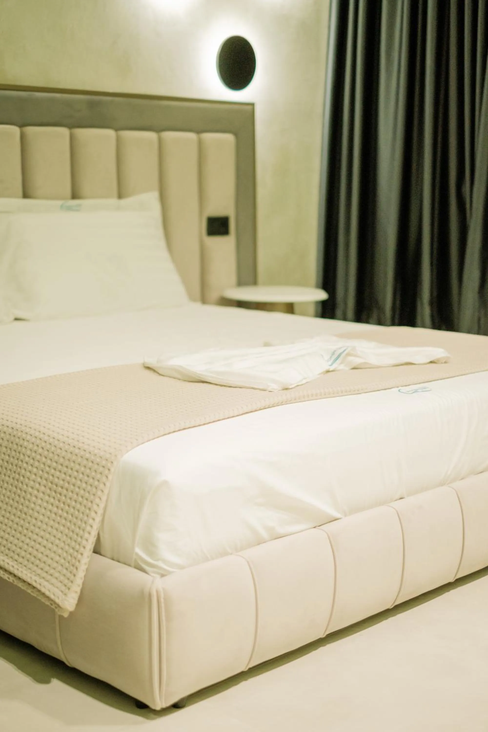 Bed in Comfort Suites