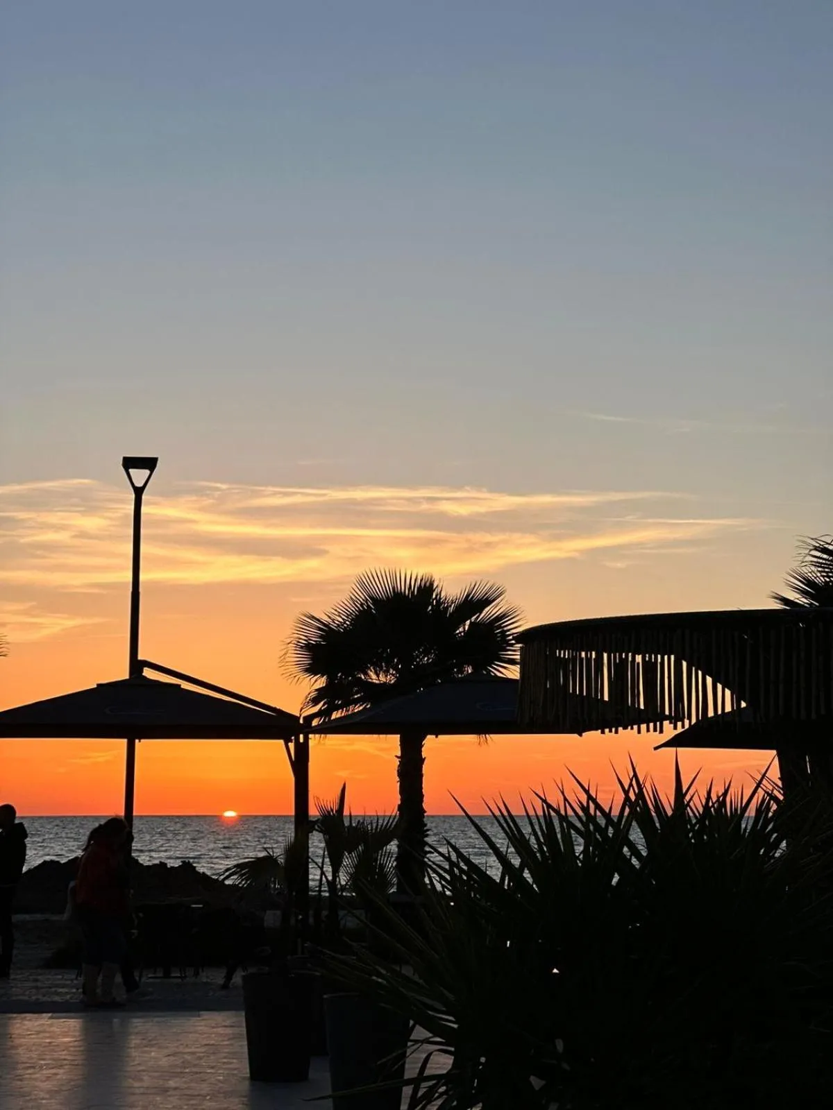 Restaurant/places to eat in Comfort Suites