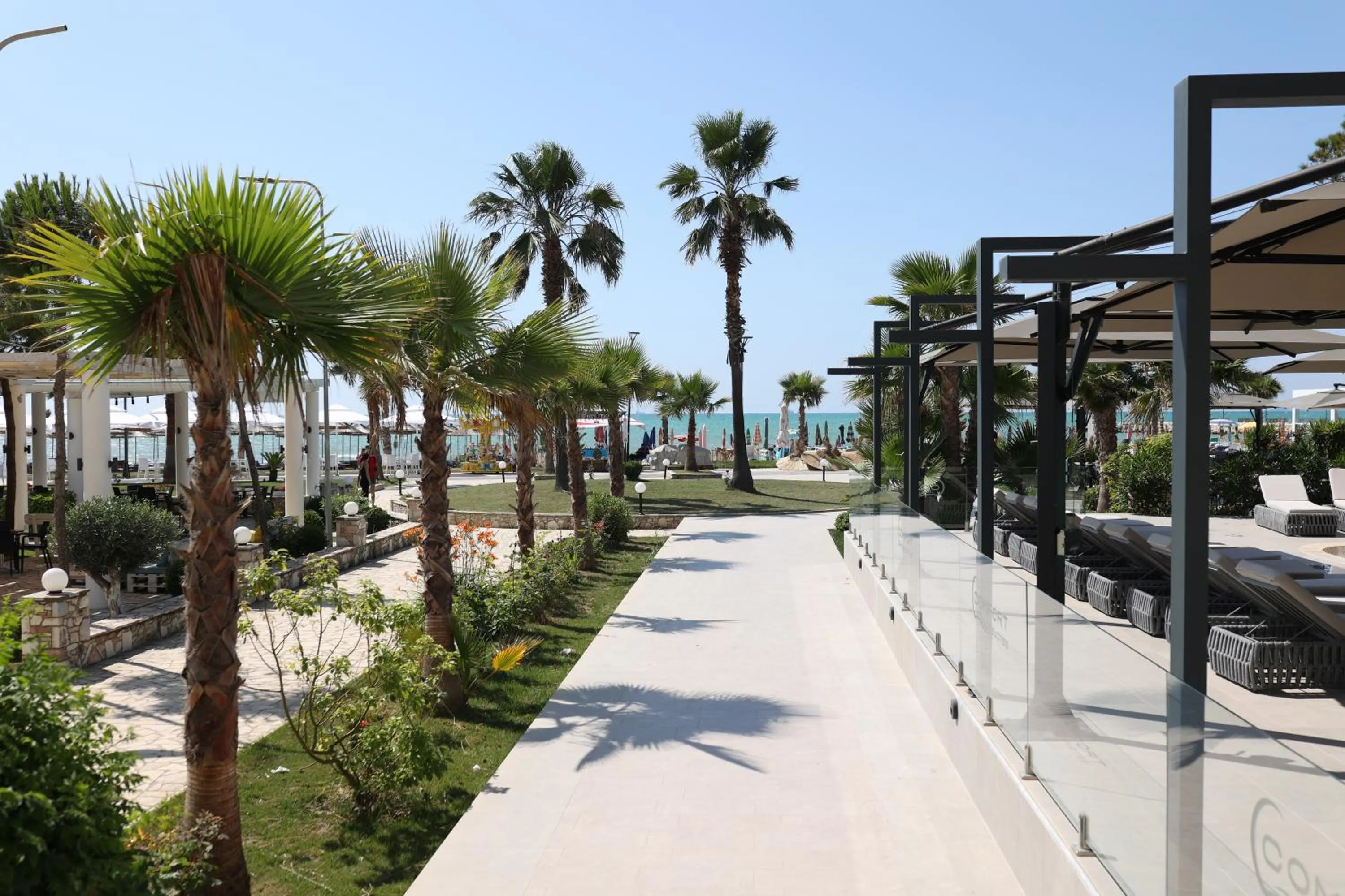 Spring in Comfort Suites