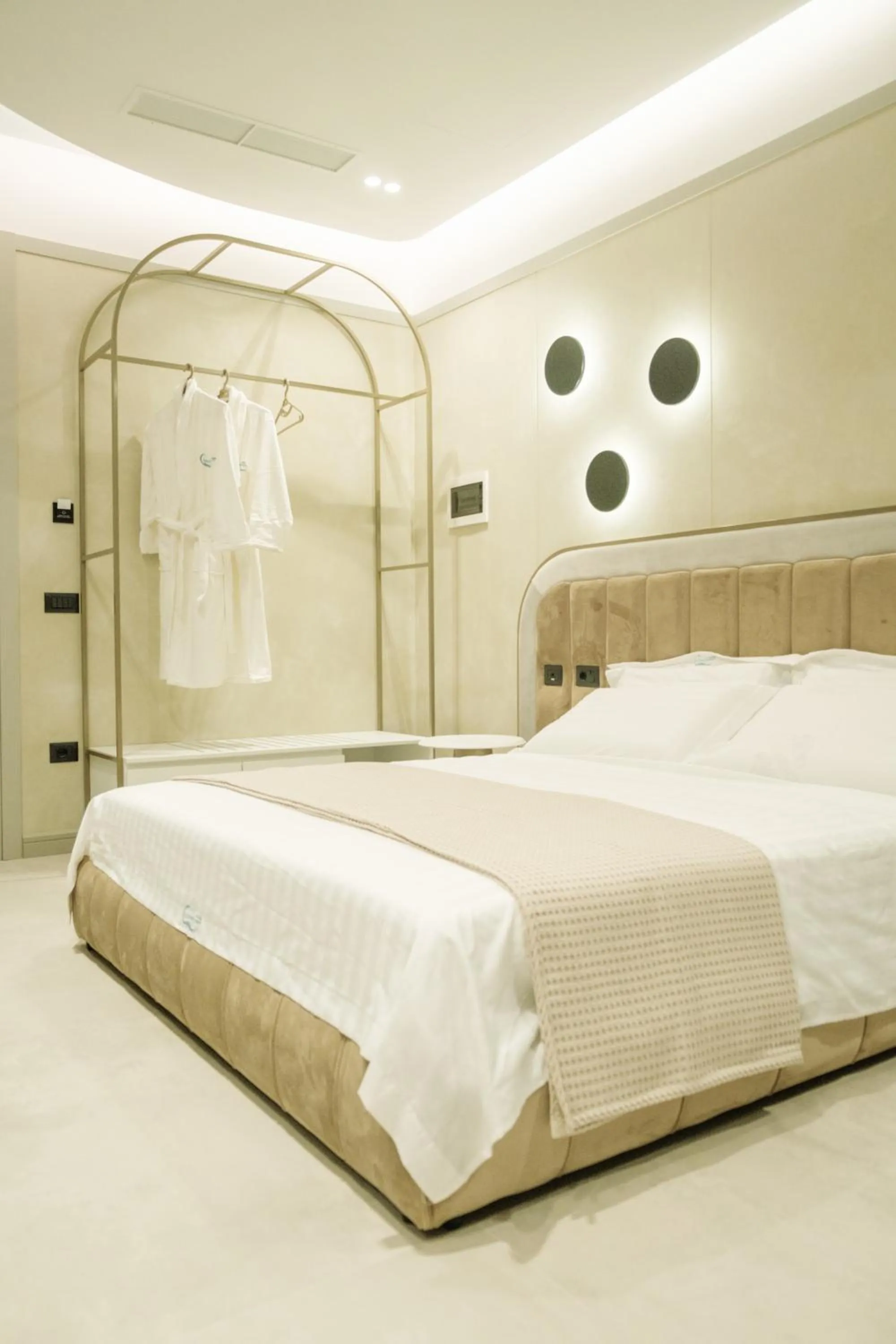 Bed in Comfort Suites