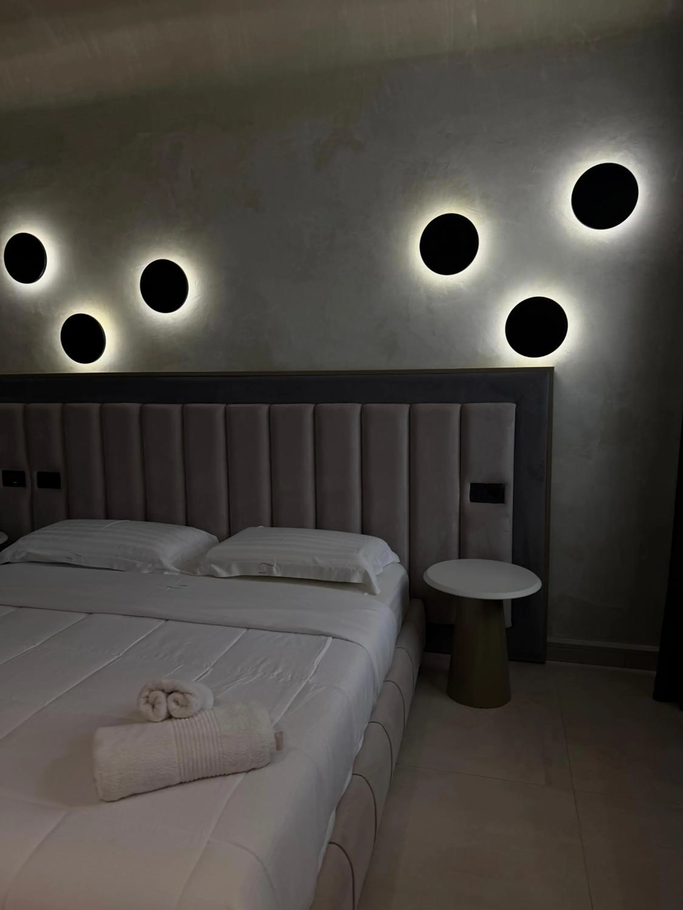 Bed in Comfort Suites