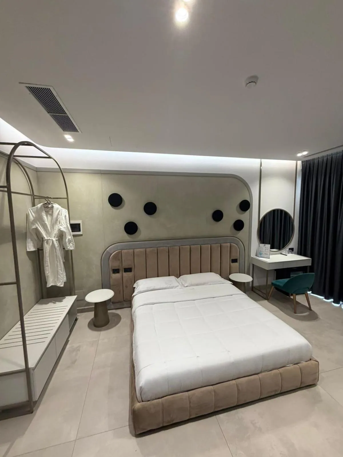 Bed in Comfort Suites