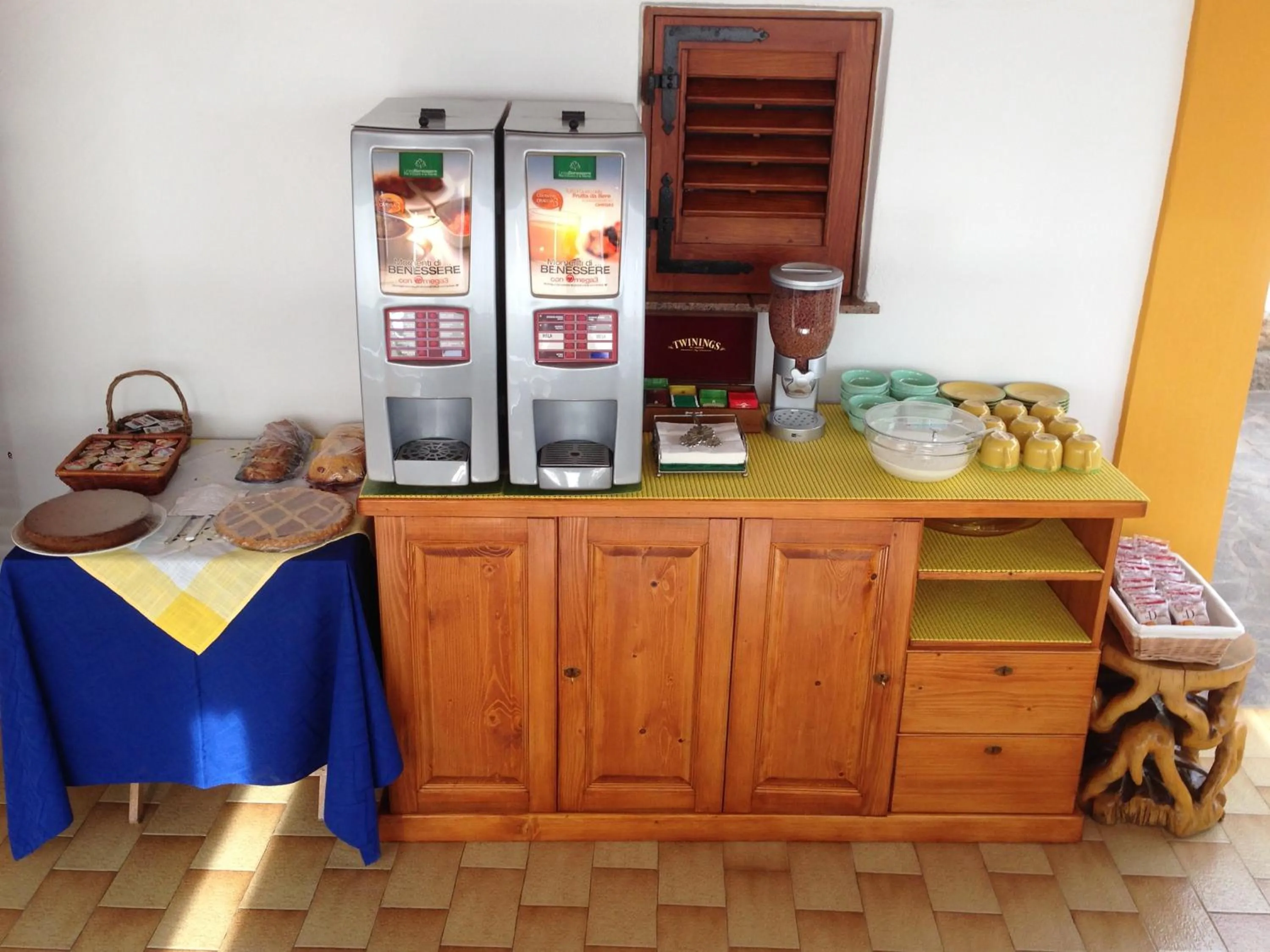 Food and drinks in B&B da Luca