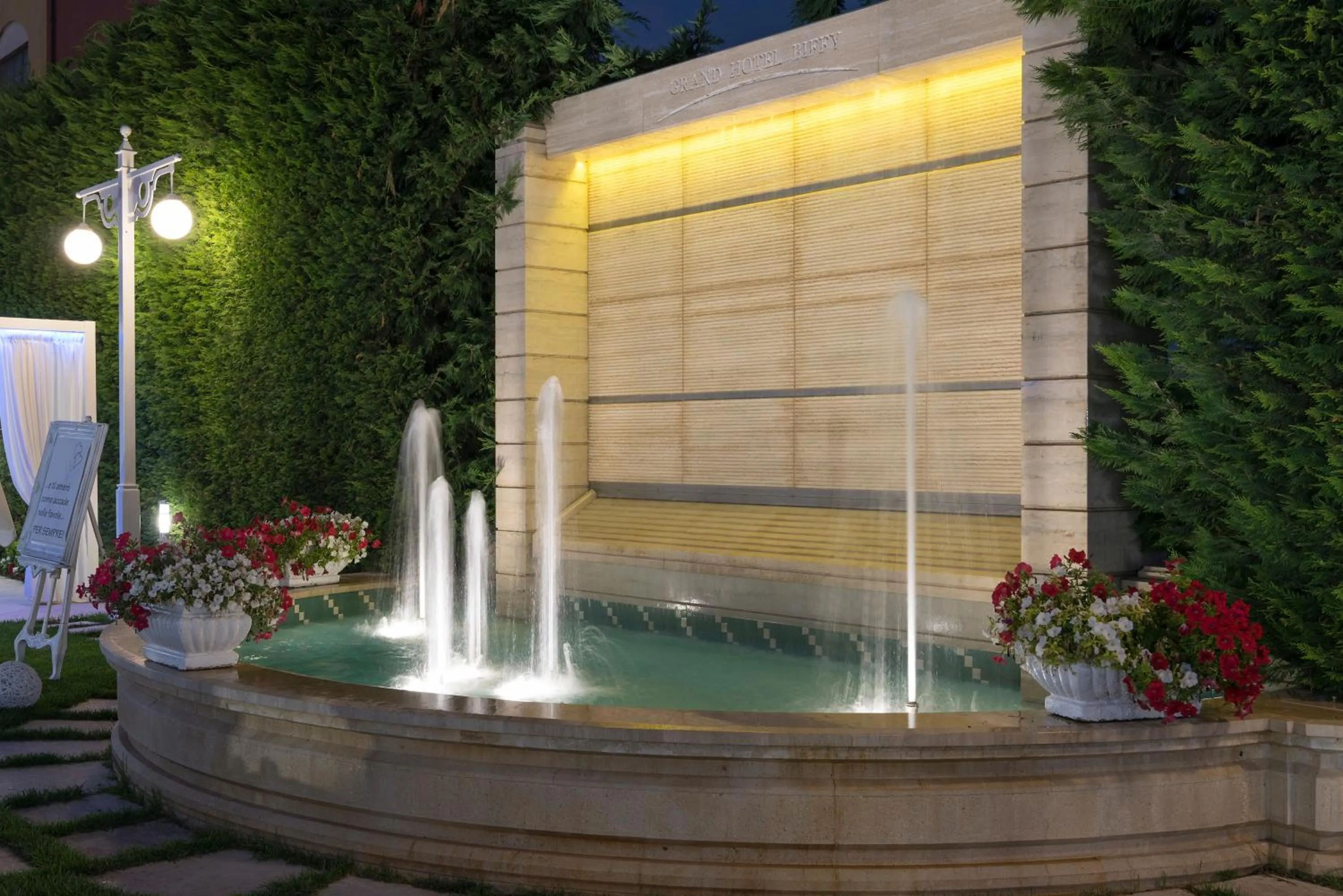 Property building in Grand Hotel Biffy