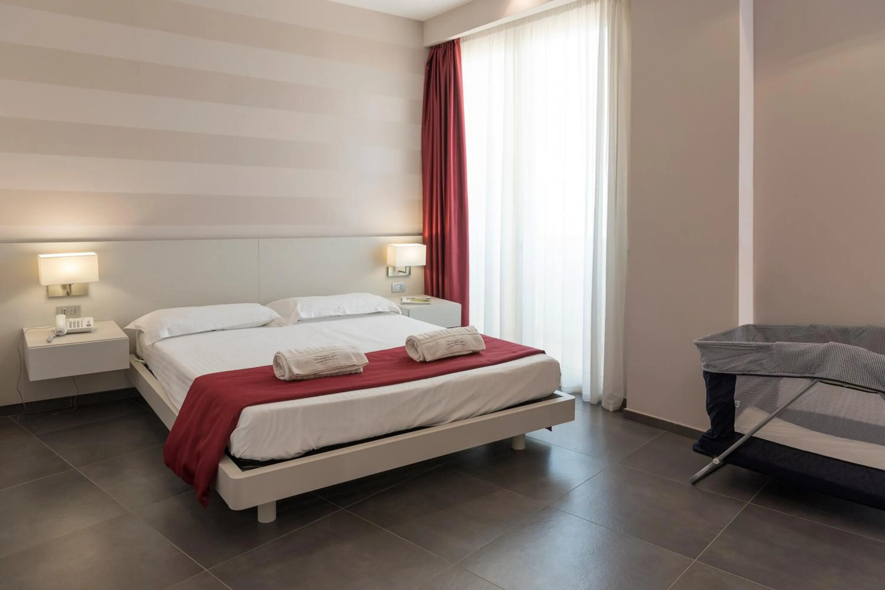 Bedroom, Bed in Grand Hotel Biffy