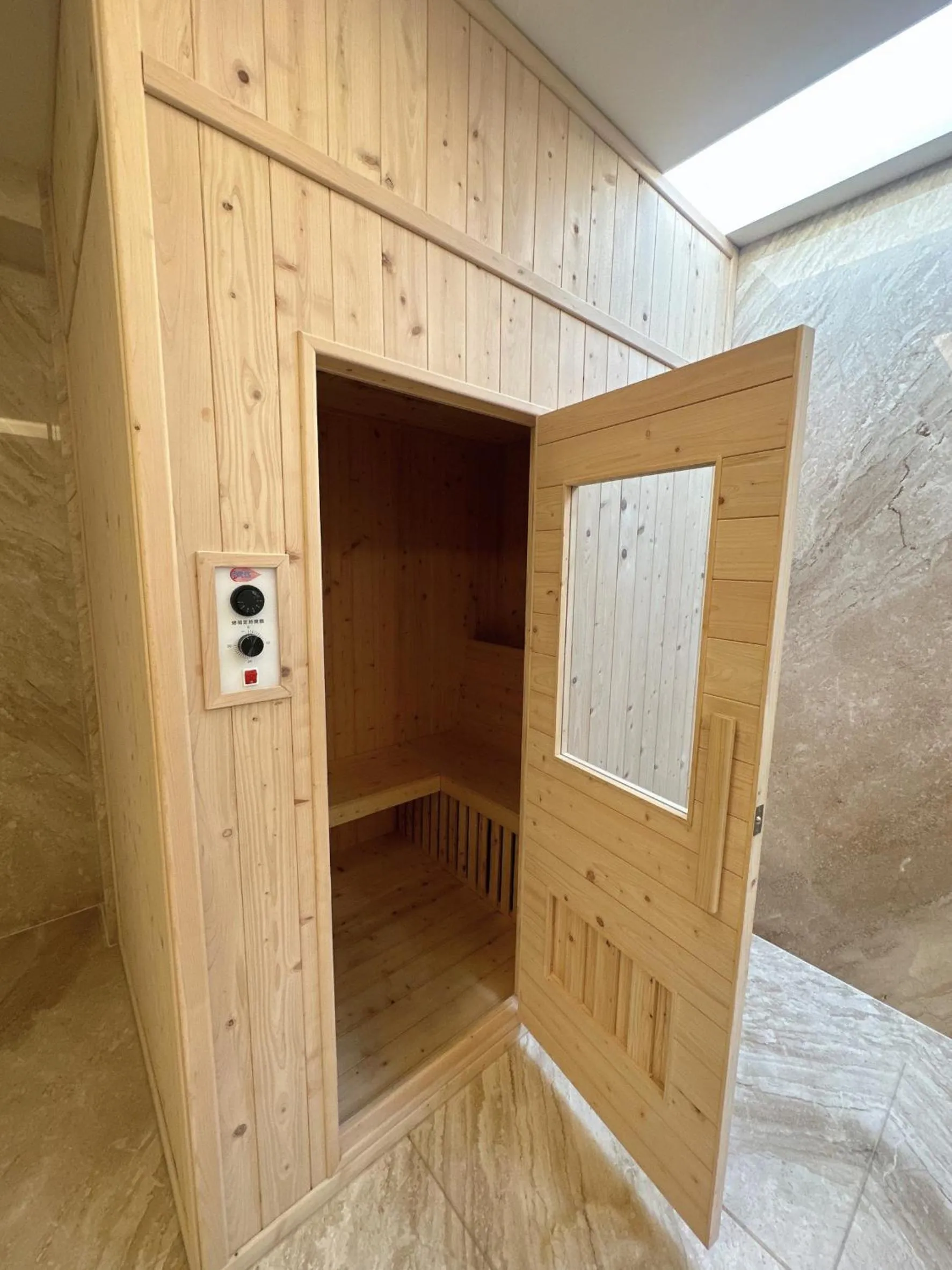 Sauna in Orient Luxury Villa Motel