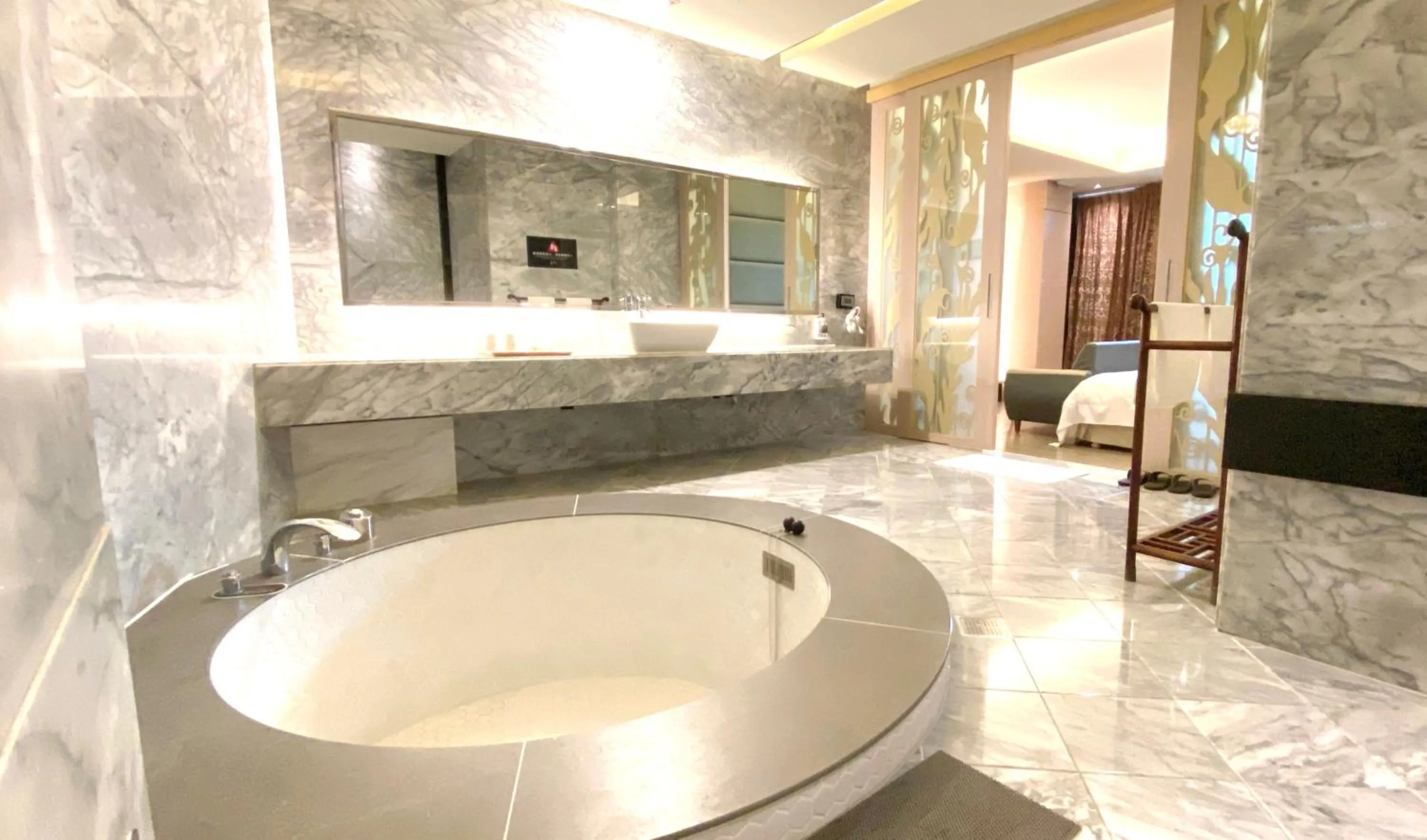 Bathroom in Orient Luxury Villa Motel