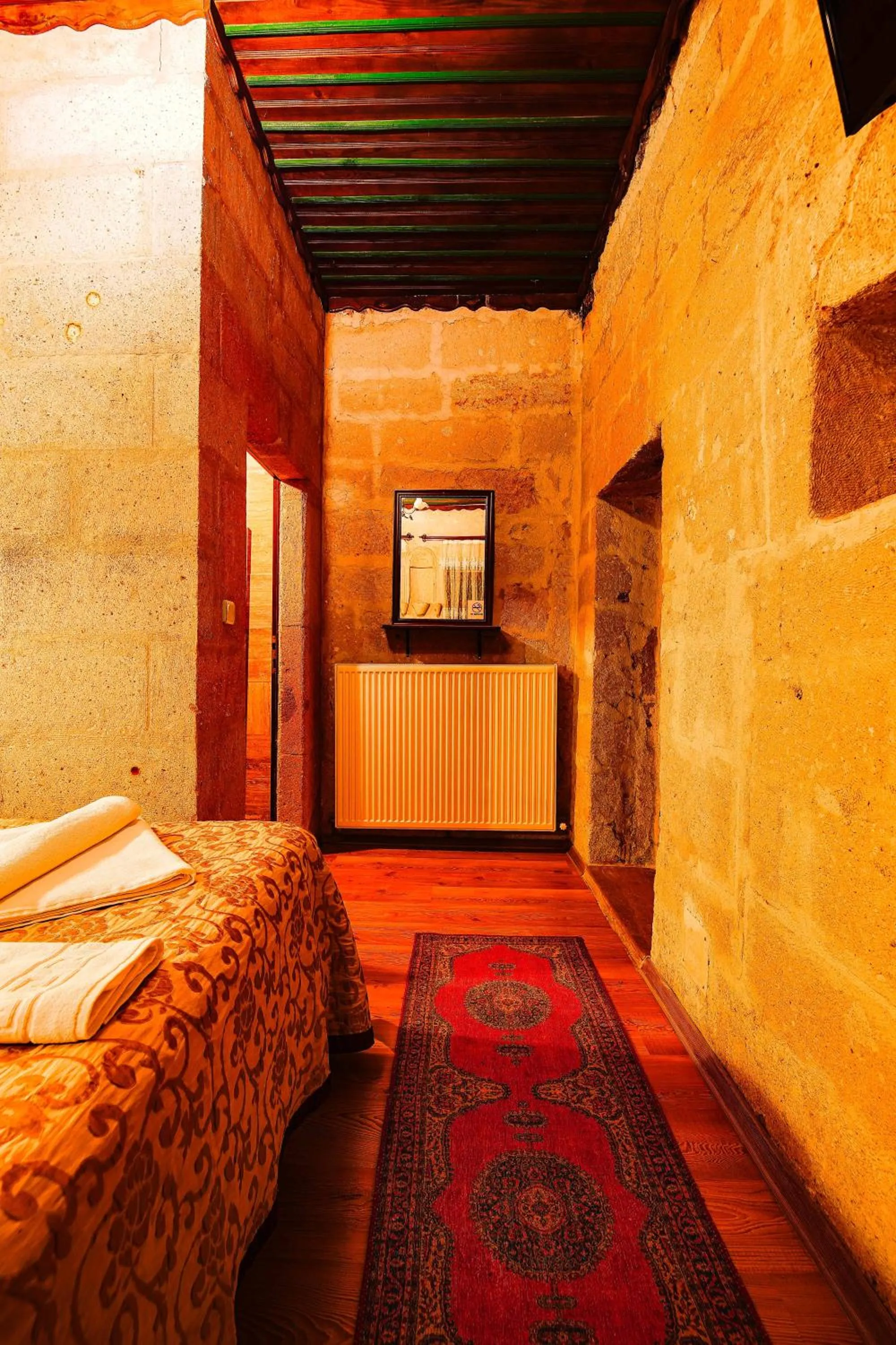 TV and multimedia, Bed in Alaca Cave Cappadocia