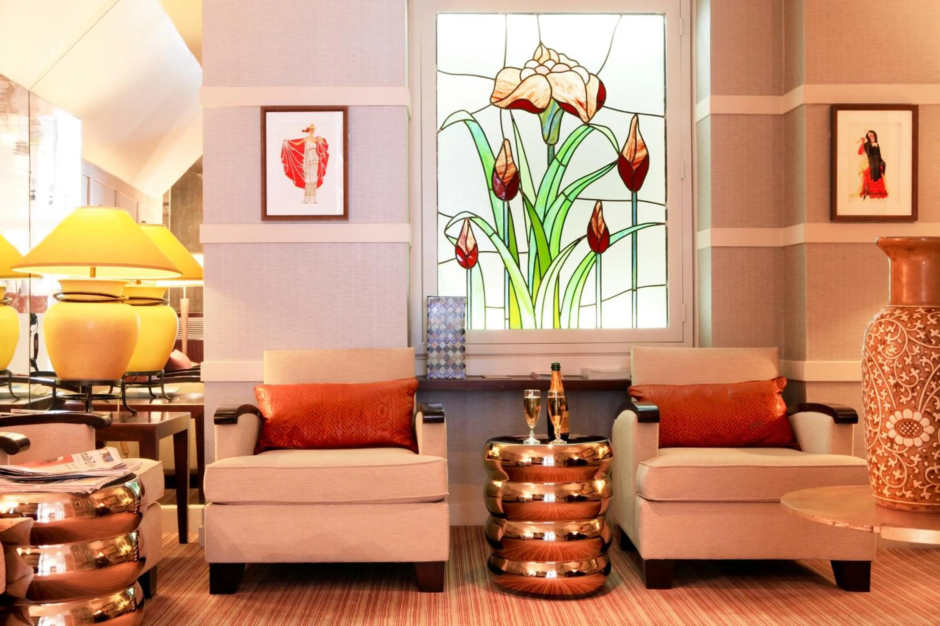 Area and facilities in Folkestone Opéra