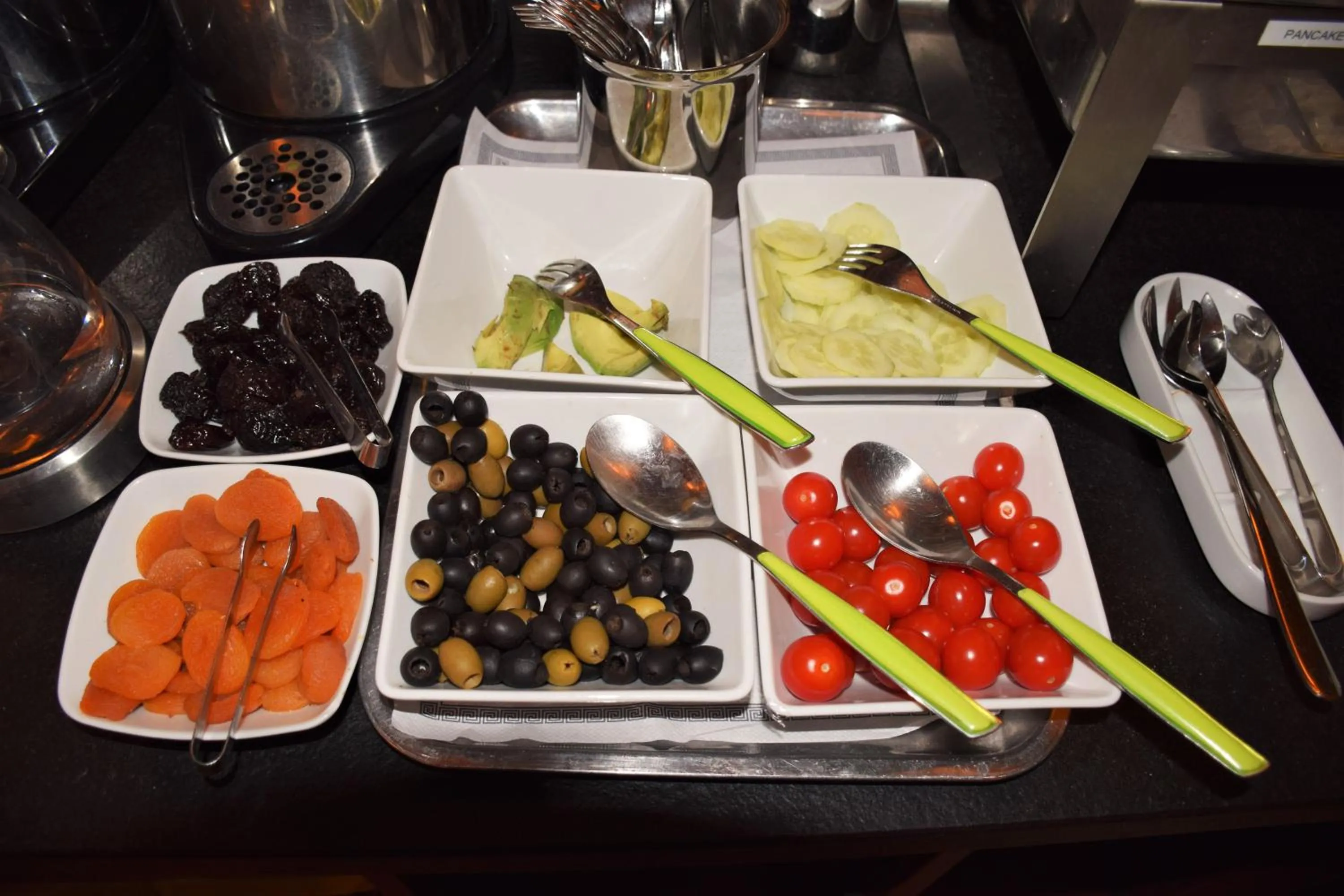 Buffet breakfast in Folkestone Opéra