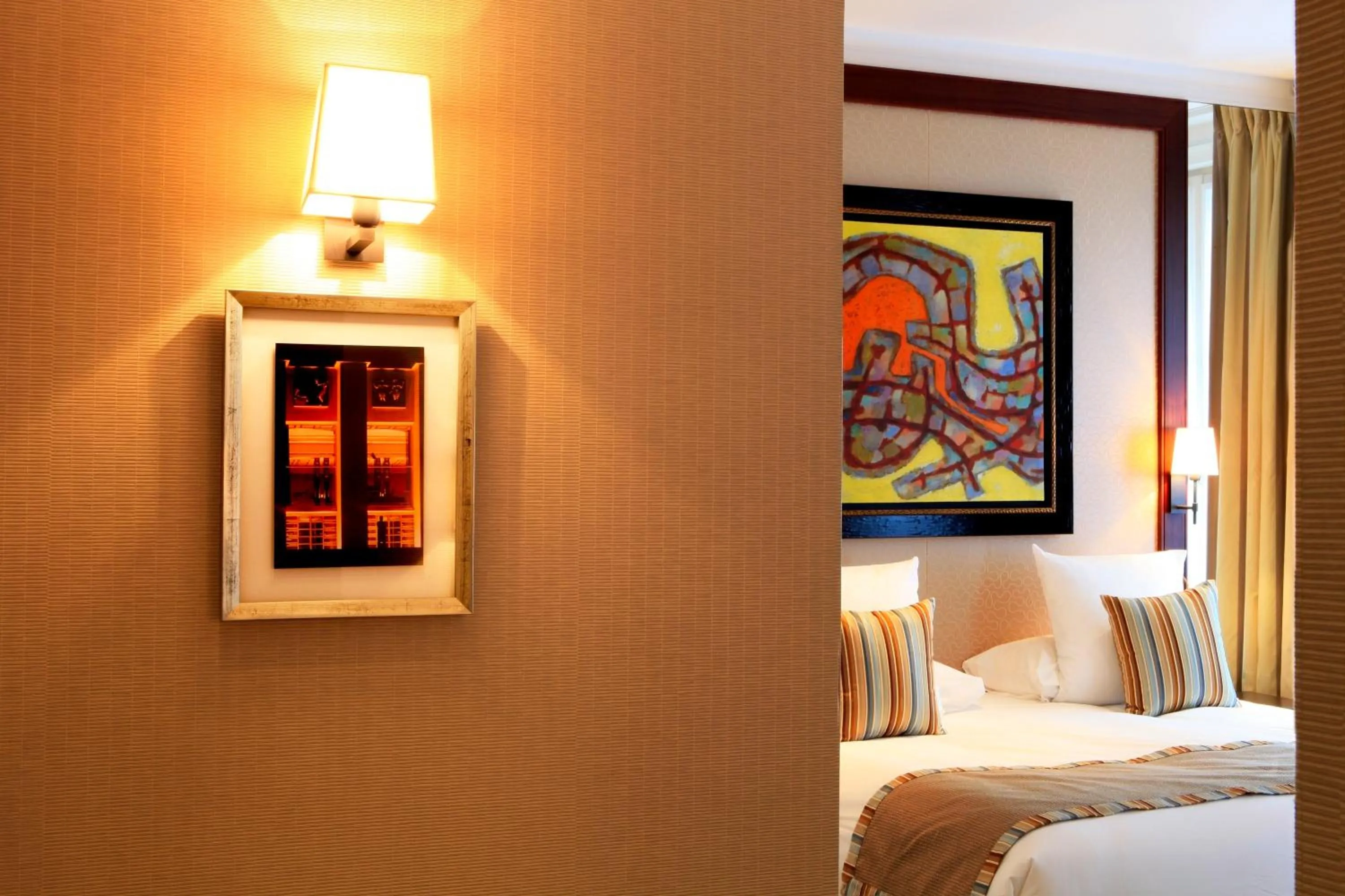 Bed in Folkestone Opéra