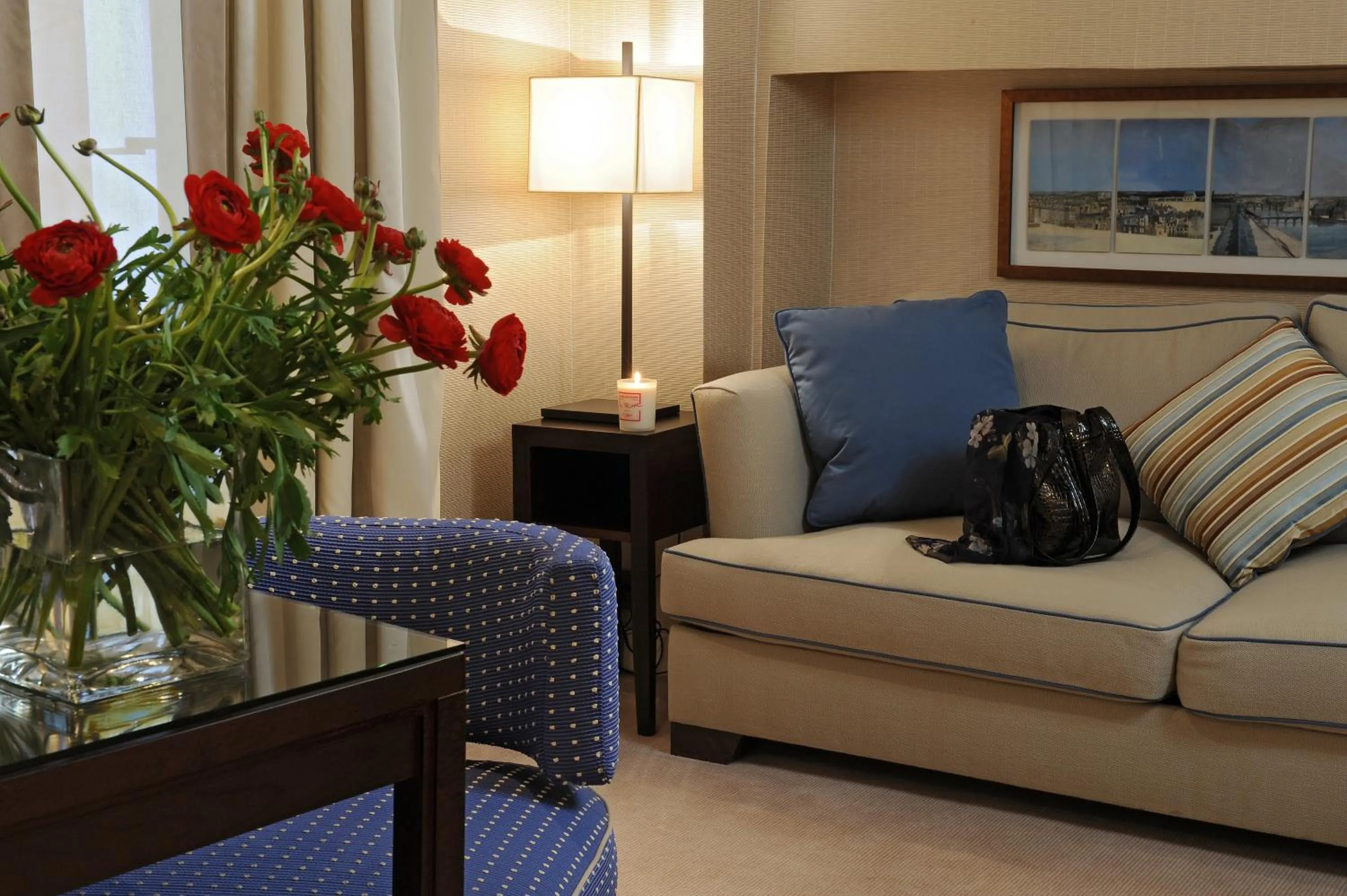 Living room in Folkestone Opéra