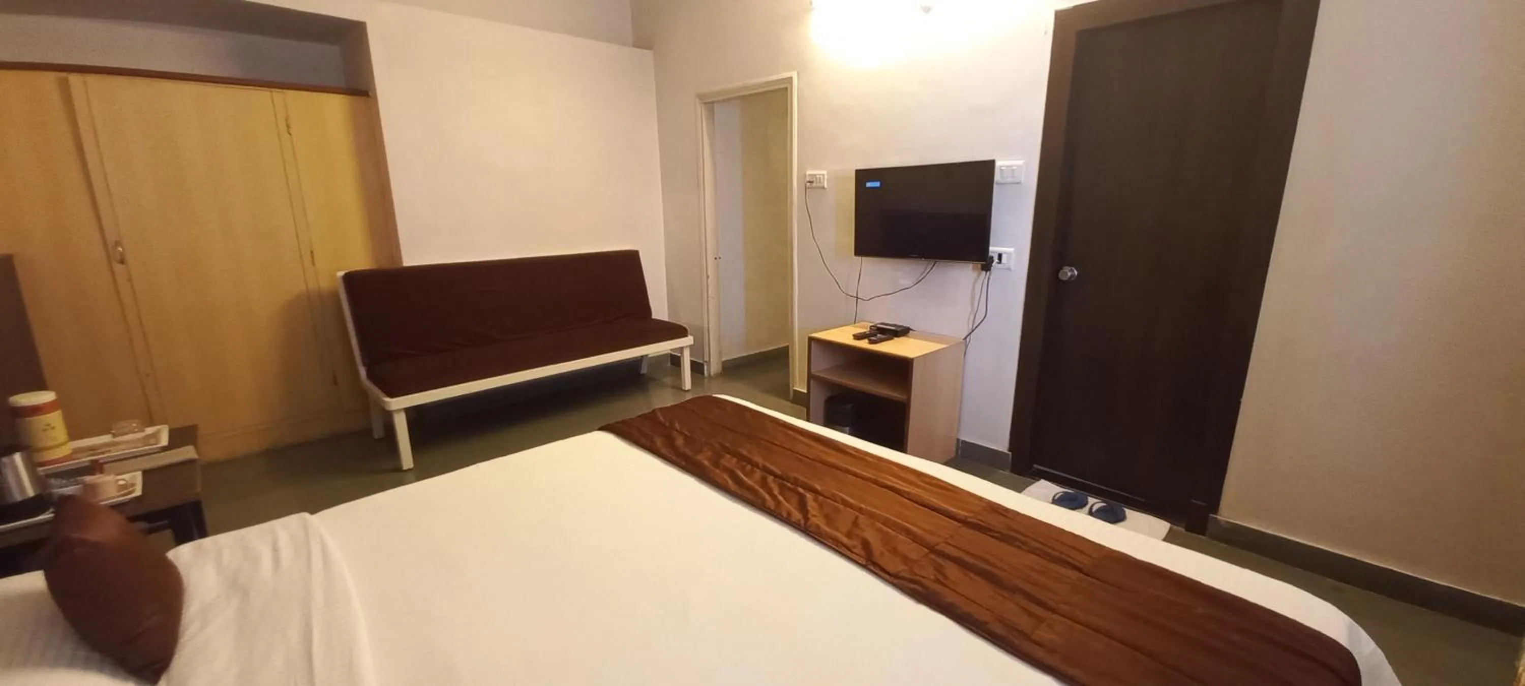 Guests, Bed in Hotel Rama Heritage