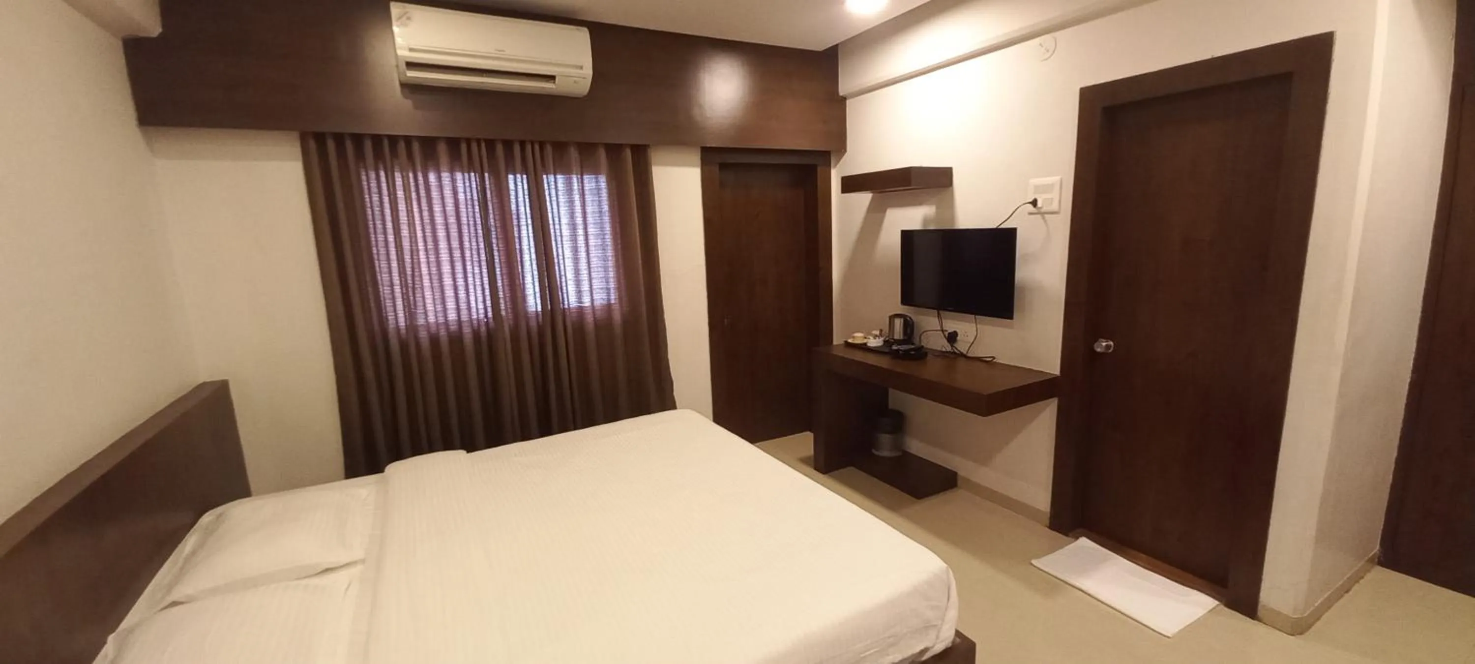 Guests, Bed in Hotel Rama Heritage