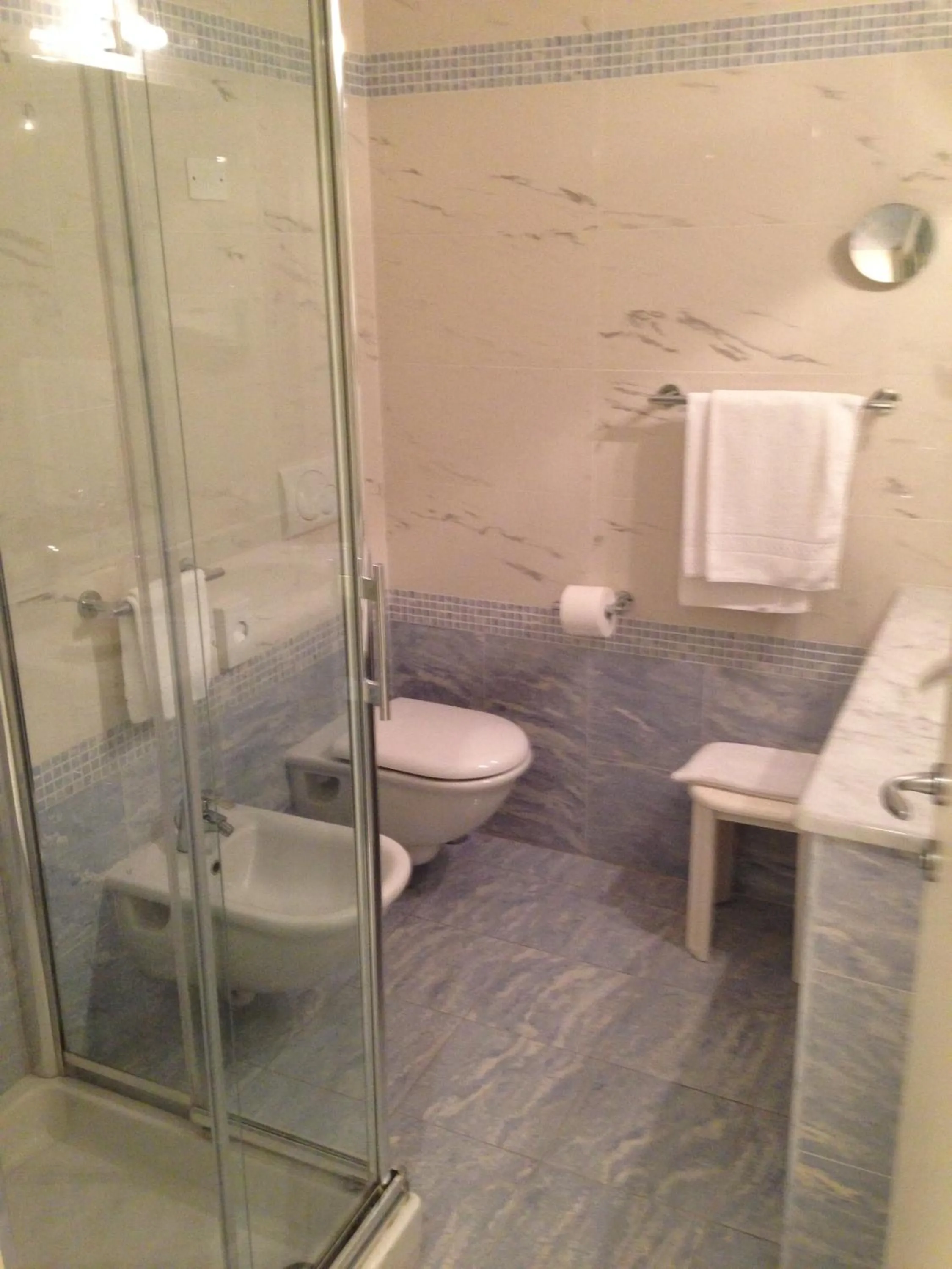 Shower in Residence Atlantic