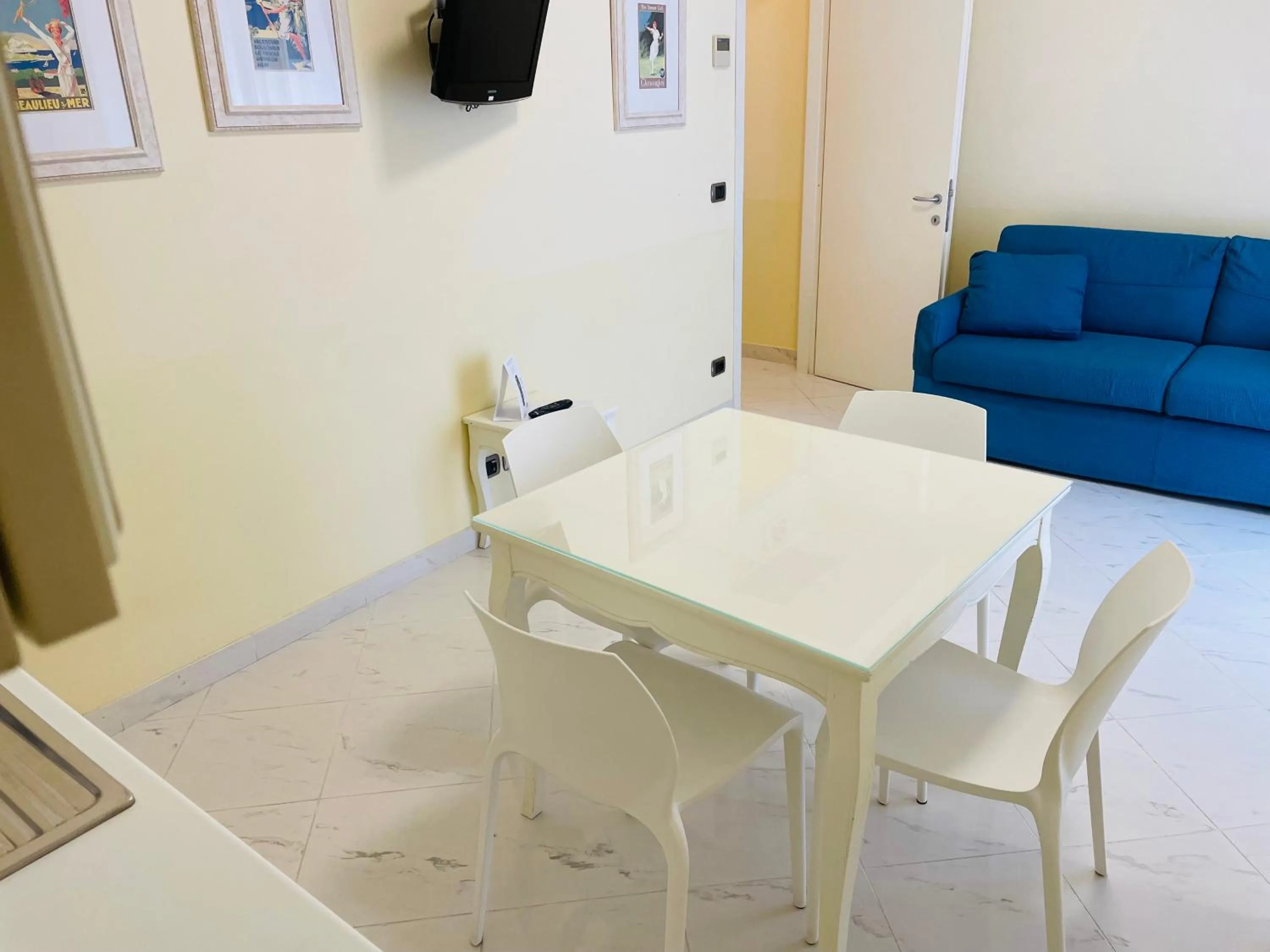 Living room in Residence Atlantic